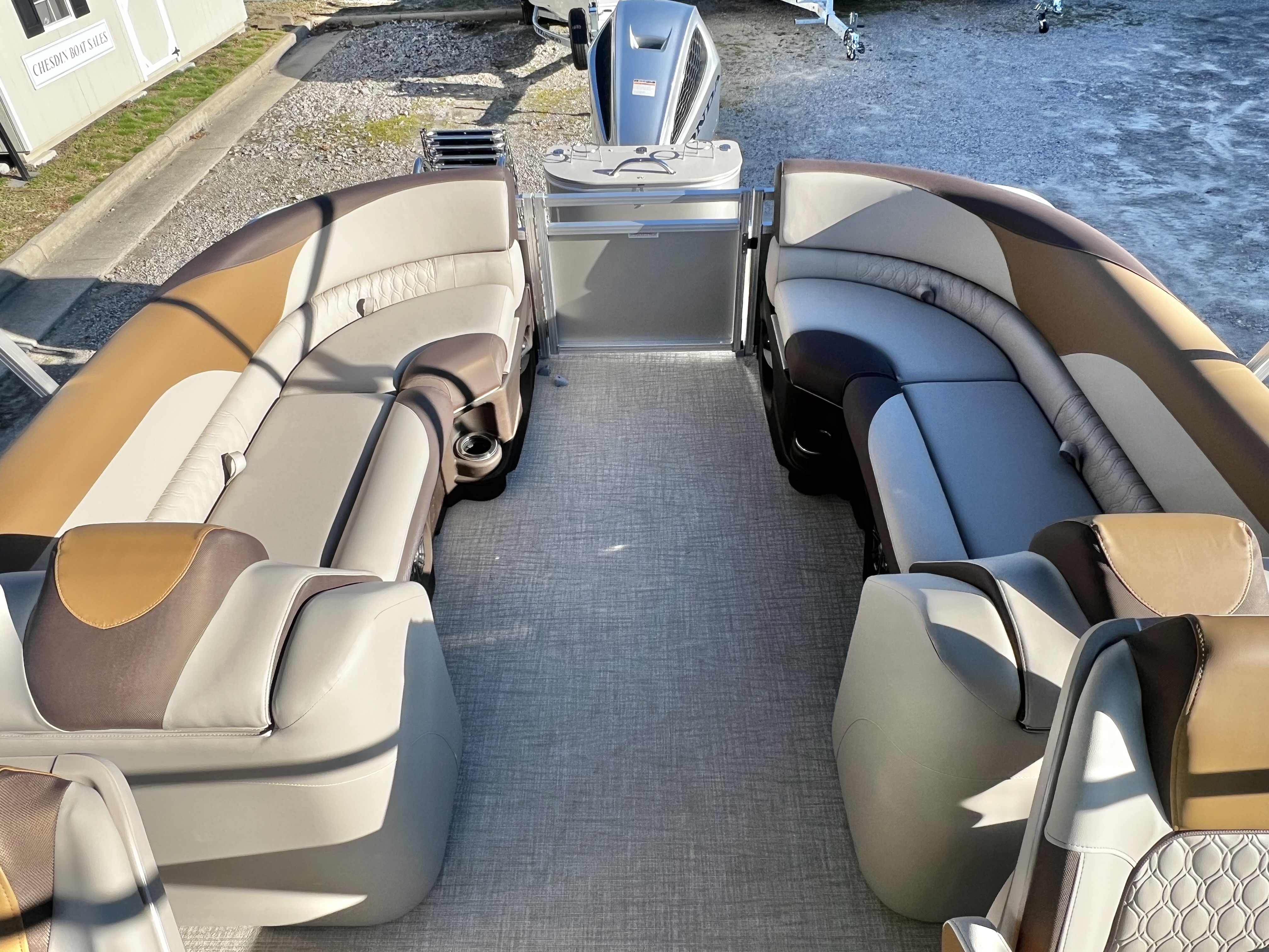 2026 Avalon LSZ 23' Quad Lounge Triple-Toon - IN STOCK - $65,209