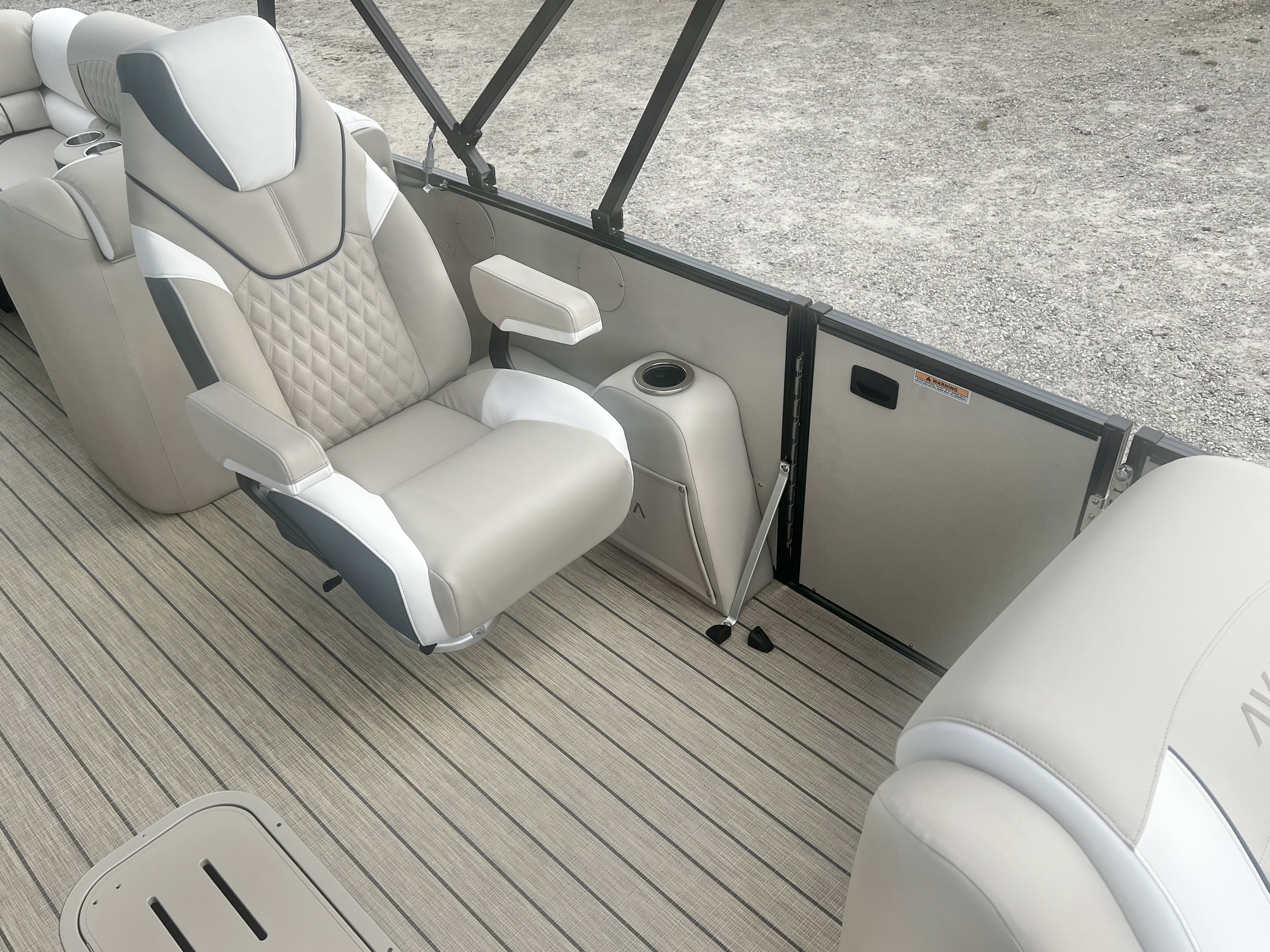 2026 Avalon Catalina 23' Quad Lounge Triple-Toon - IN STOCK