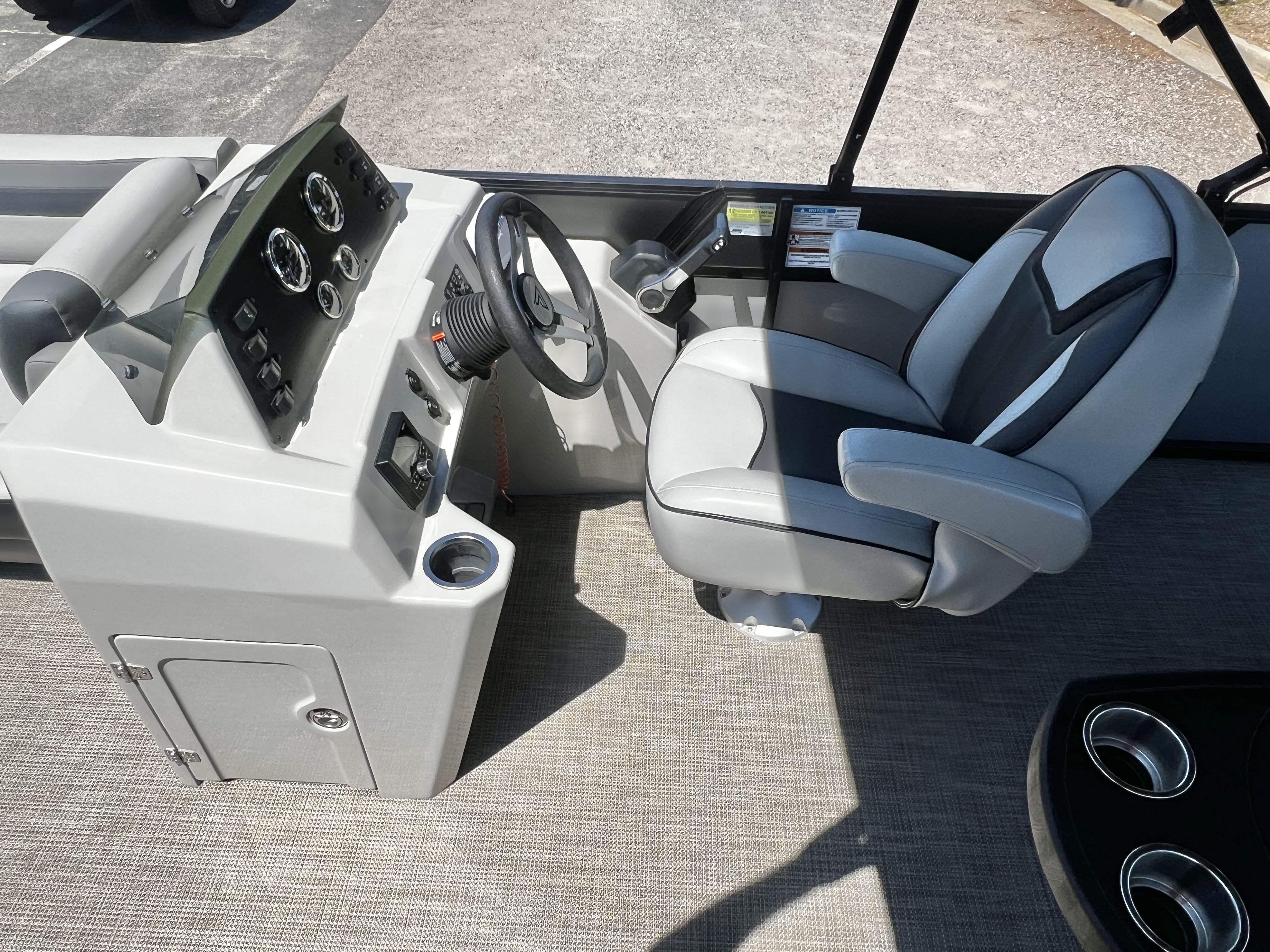 Used 2022 Viaggio Lago 22' R (Rear Fish) - IN STOCK - $33,995!