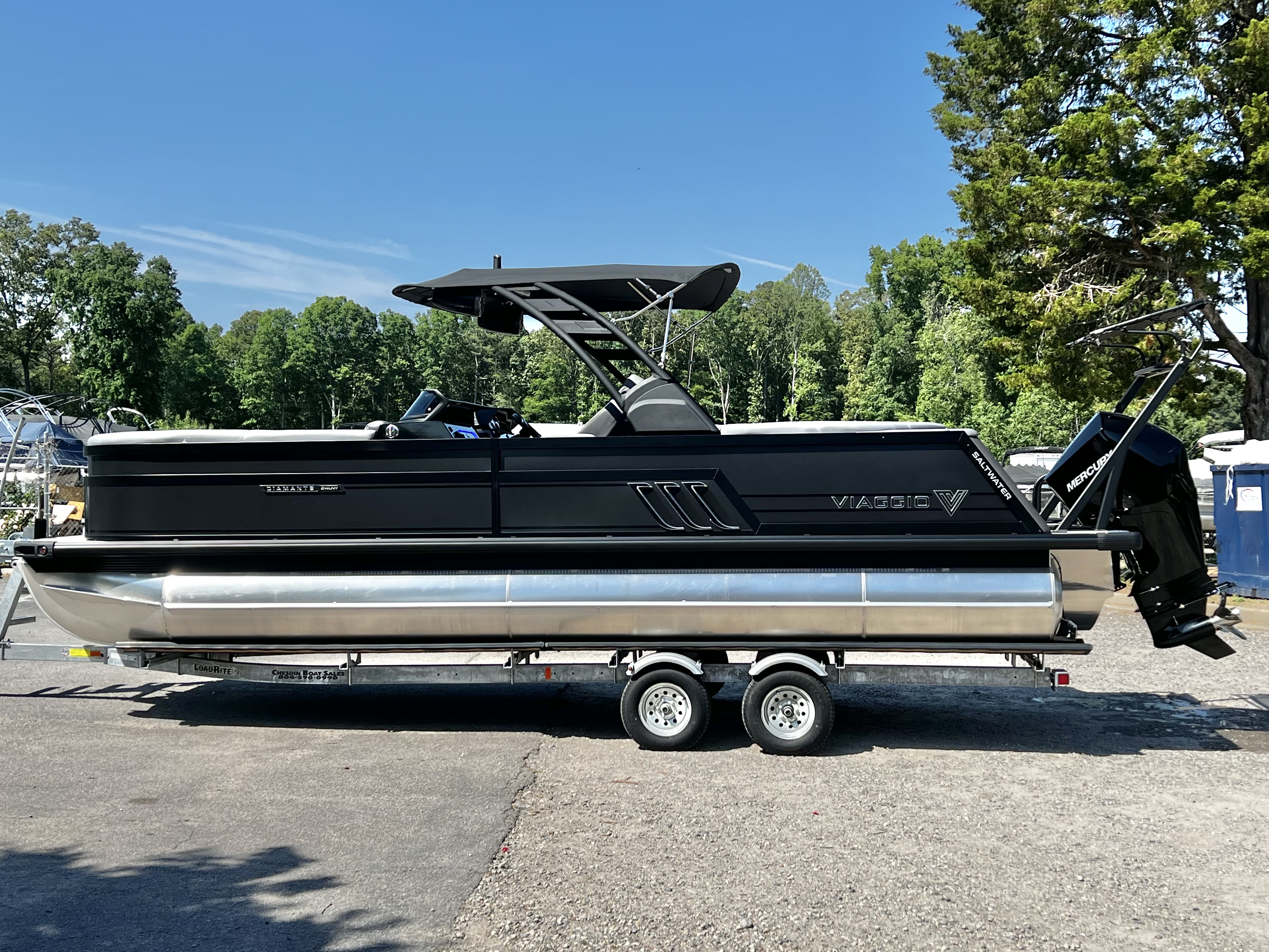 2025 Viaggio Diamante 24' UW A-T (Quad Lounge Windshield) - Triple Toon - IN STOCK - $138,995