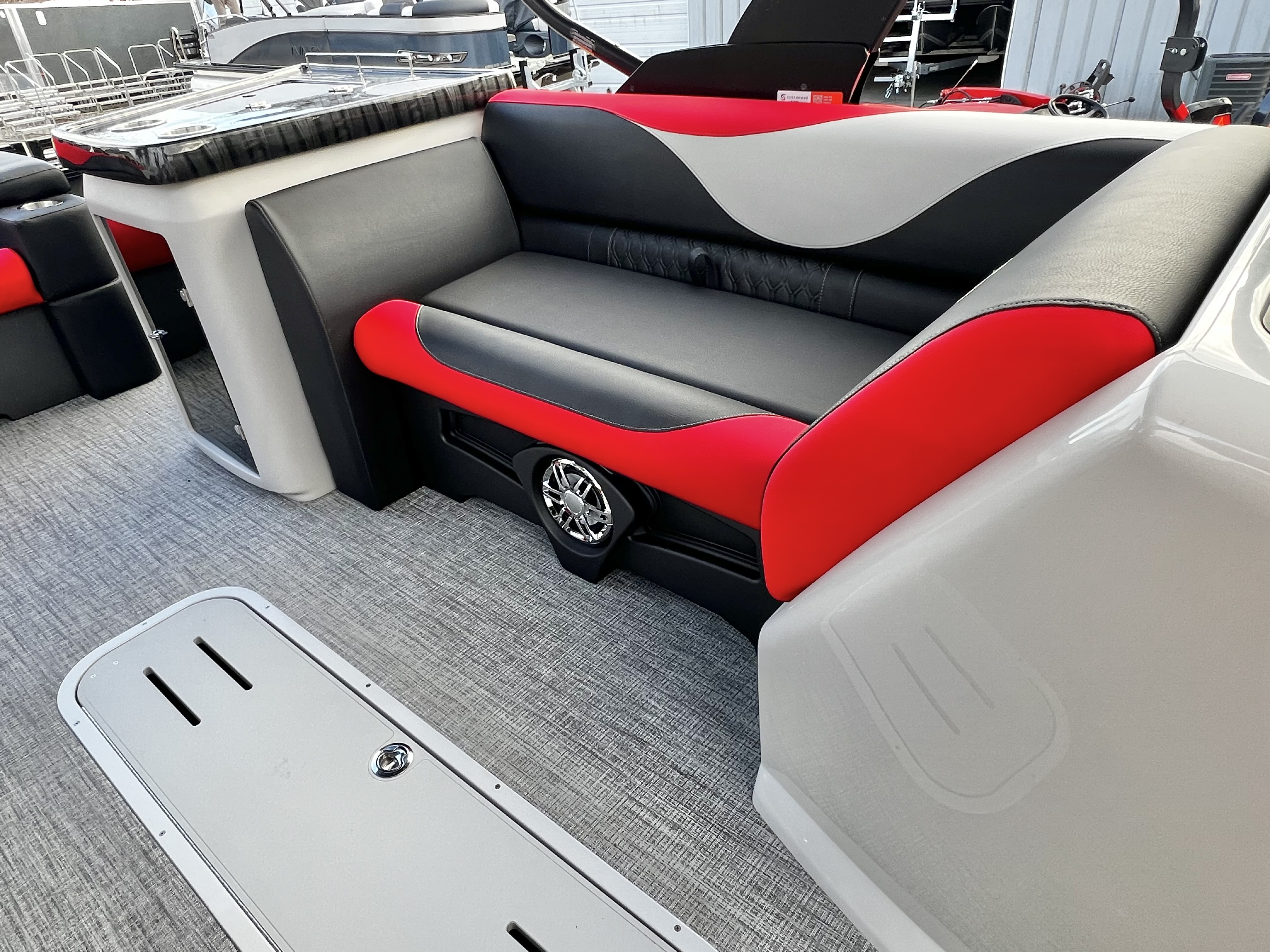 2026 Avalon LSZ 23' Elite Windshield Triple-Toon - IN STOCK - $81,190