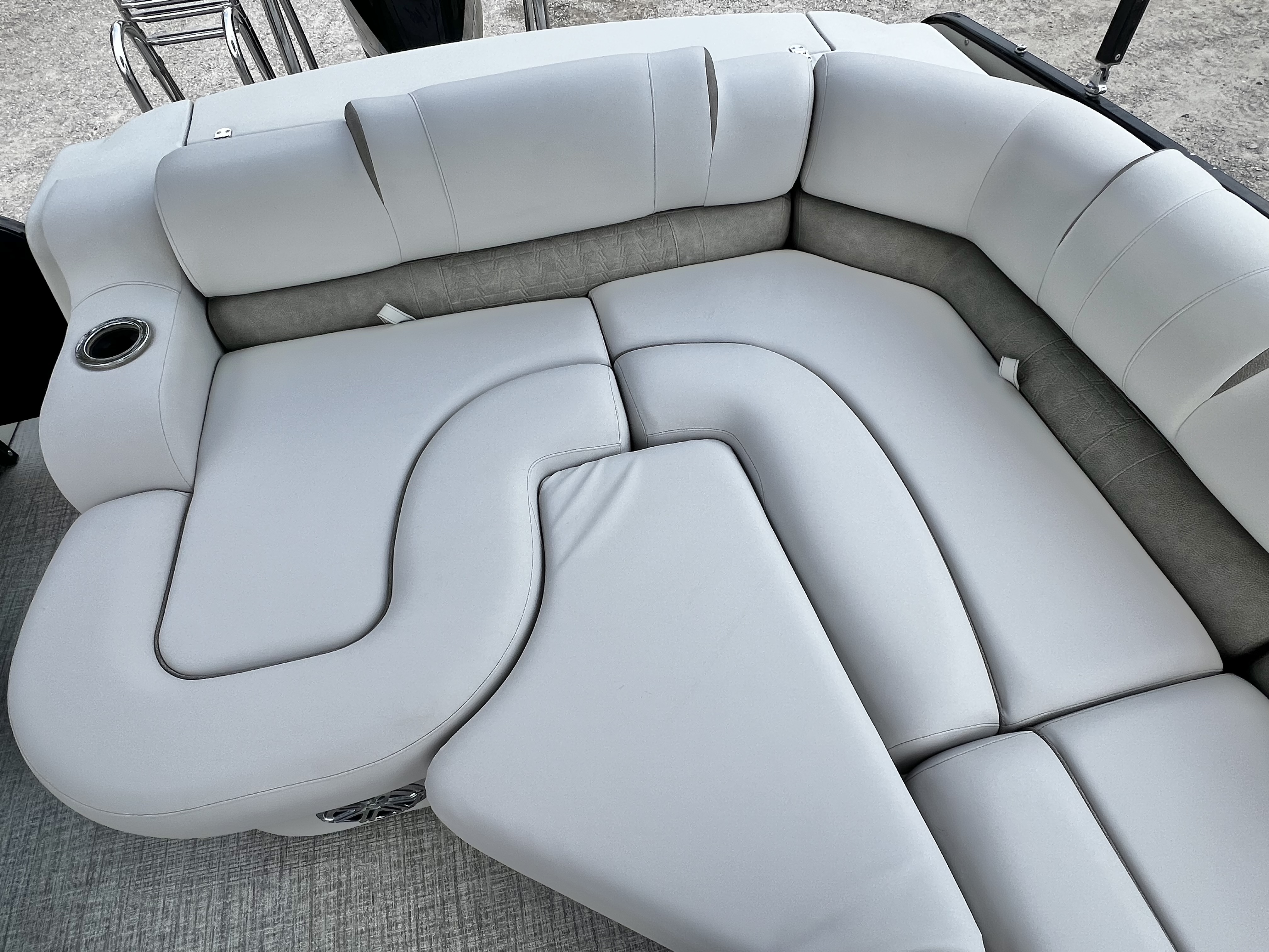 Used 2020 Avalon Ambassador 25' Rear J Lounge Triple-Toon - IN STOCK - $69,995
