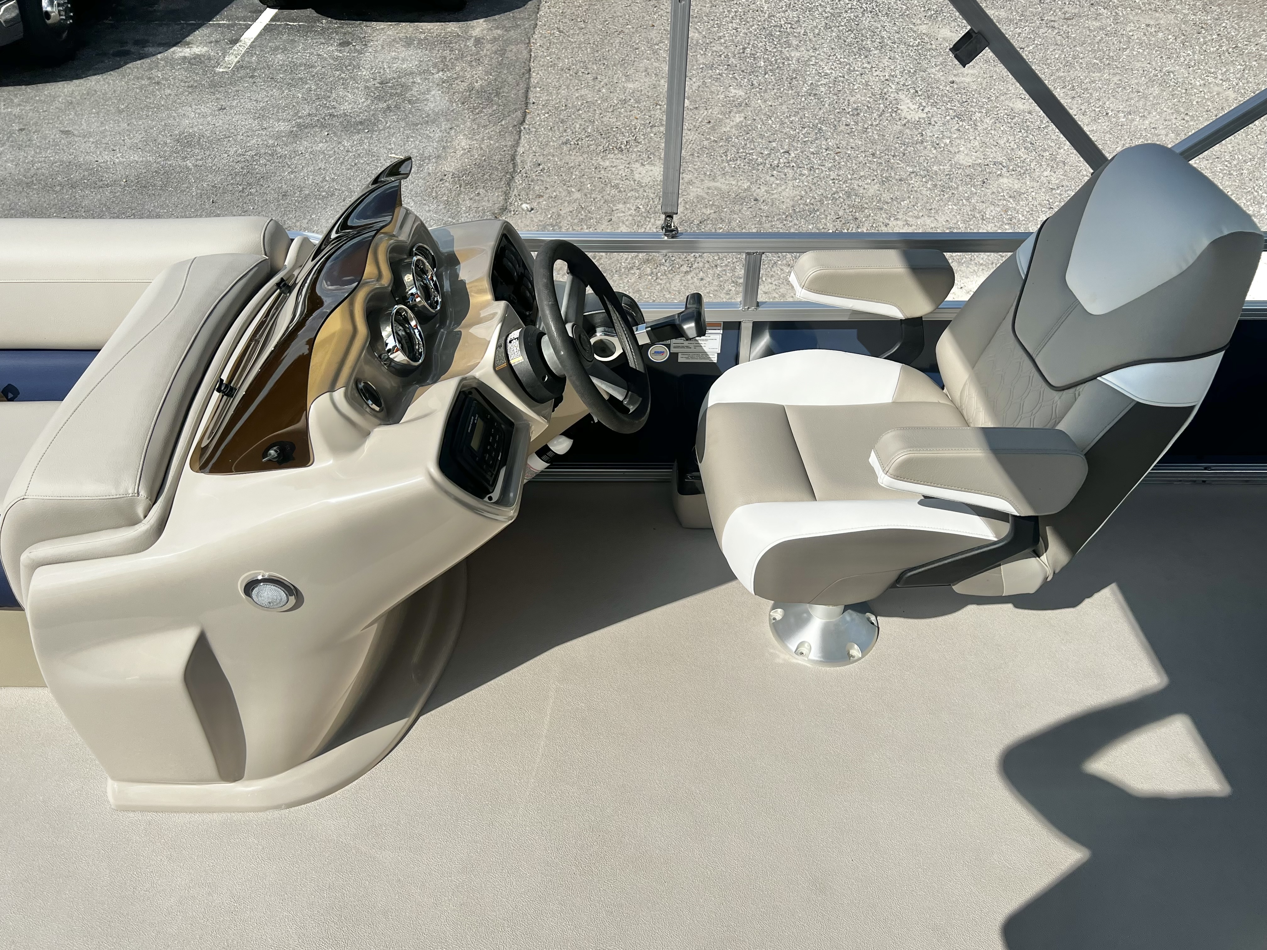 Used 2017 Avalon GS 23' Cruise
