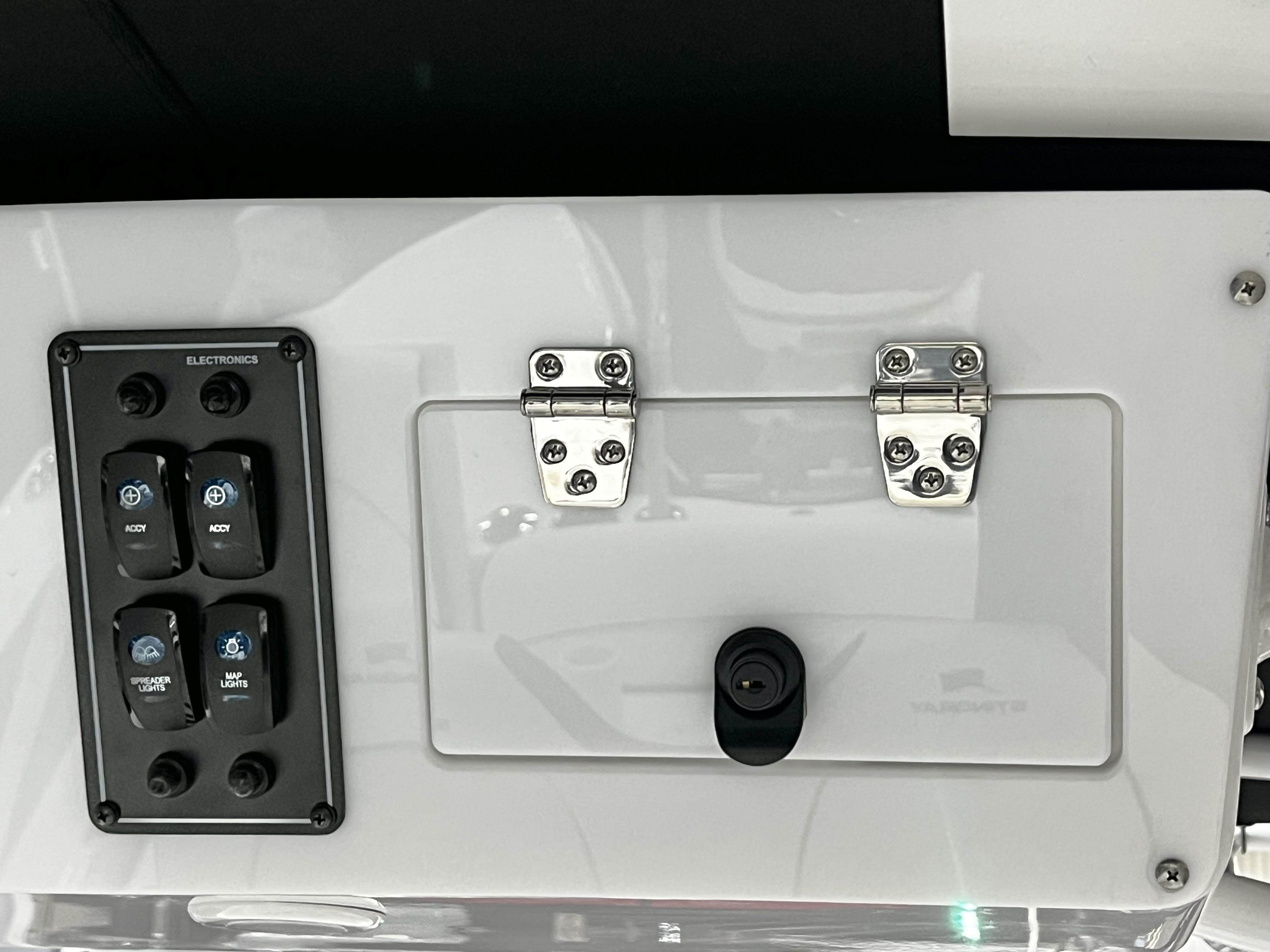 2026 Stingray 216CC (Center Console) - IN STOCK - $78,443