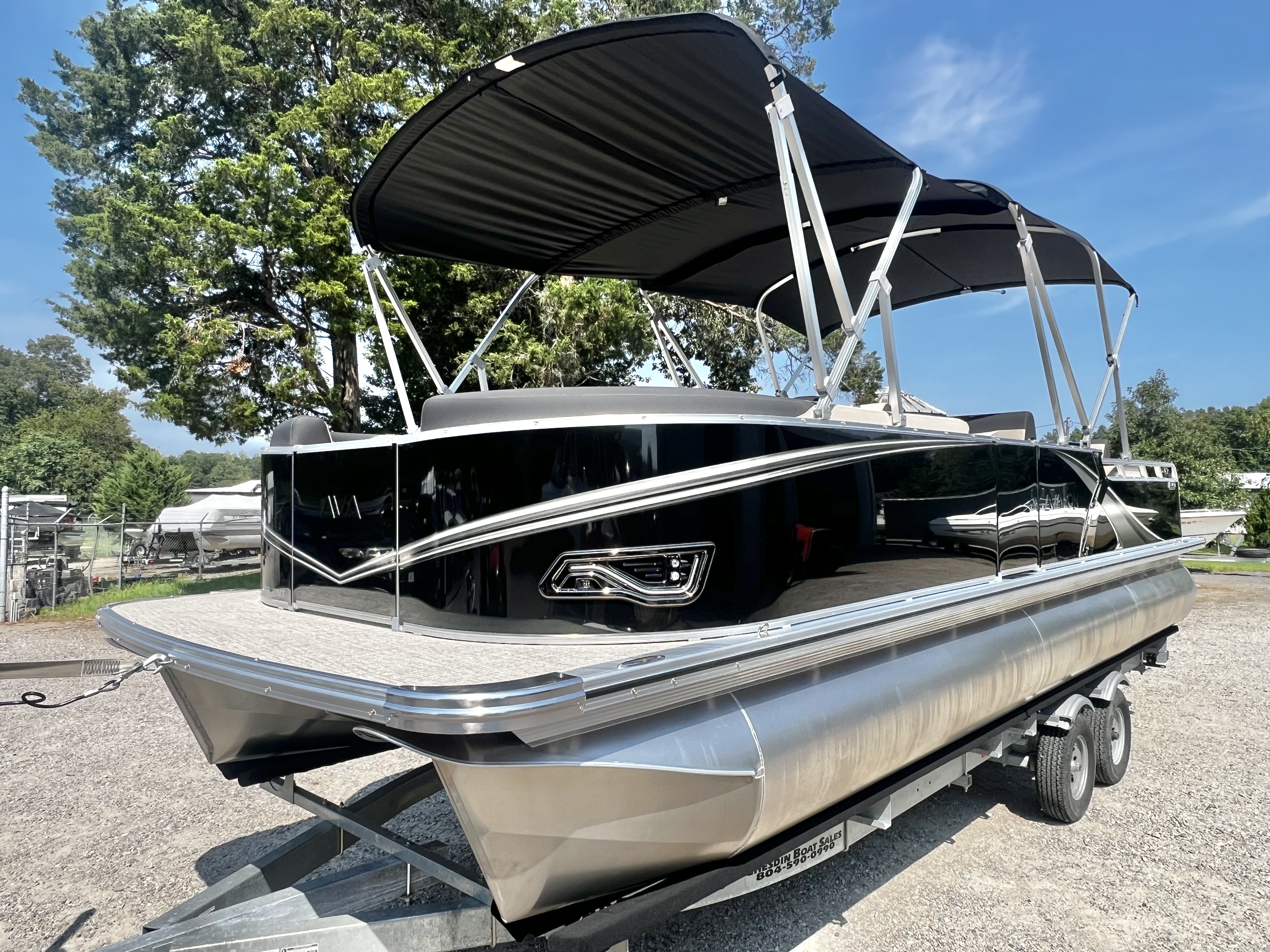 2027 Avalon LSZ 25' Entertainer