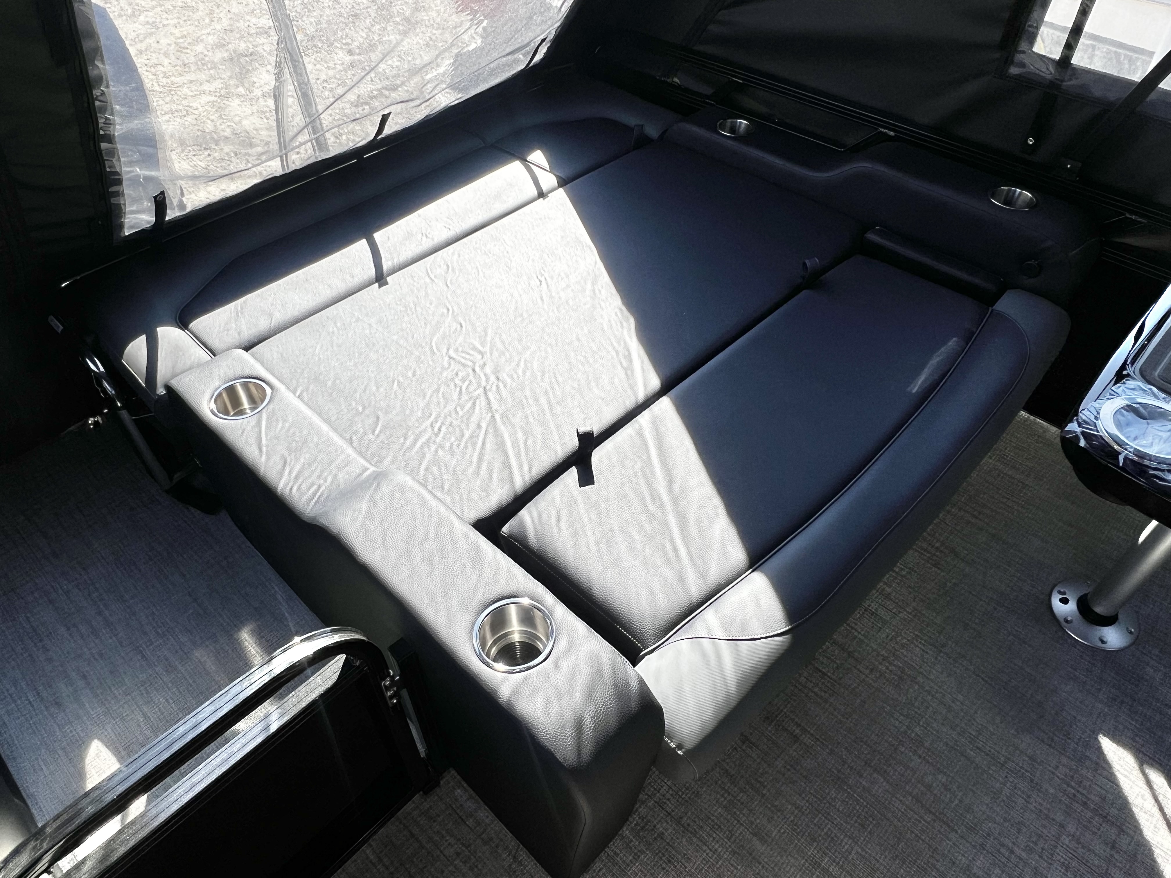 2026 Avalon LSZ 25' Entertainer Triple-Toon - IN STOCK