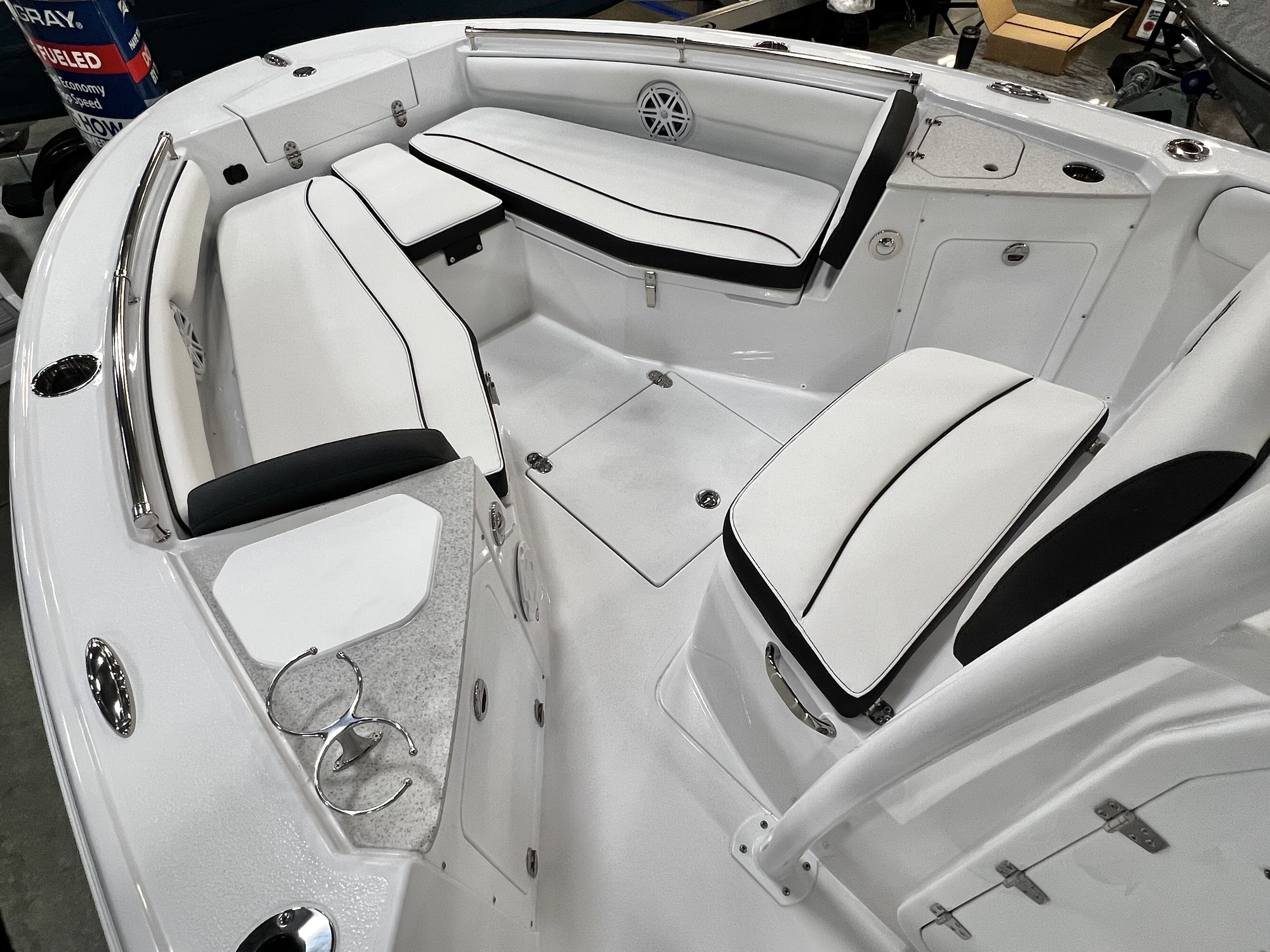 2026 Stingray 216CC (Center Console) - IN STOCK - $78,443