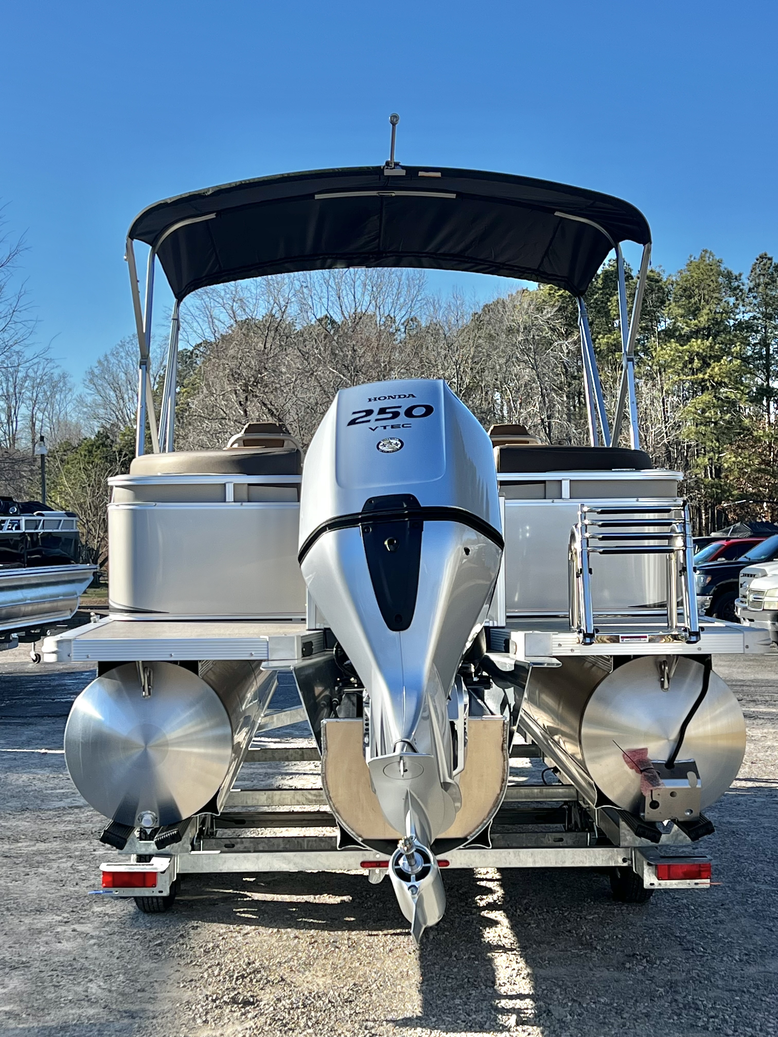 2026 Avalon LSZ 23' Quad Lounge Triple-Toon - IN STOCK - $65,209