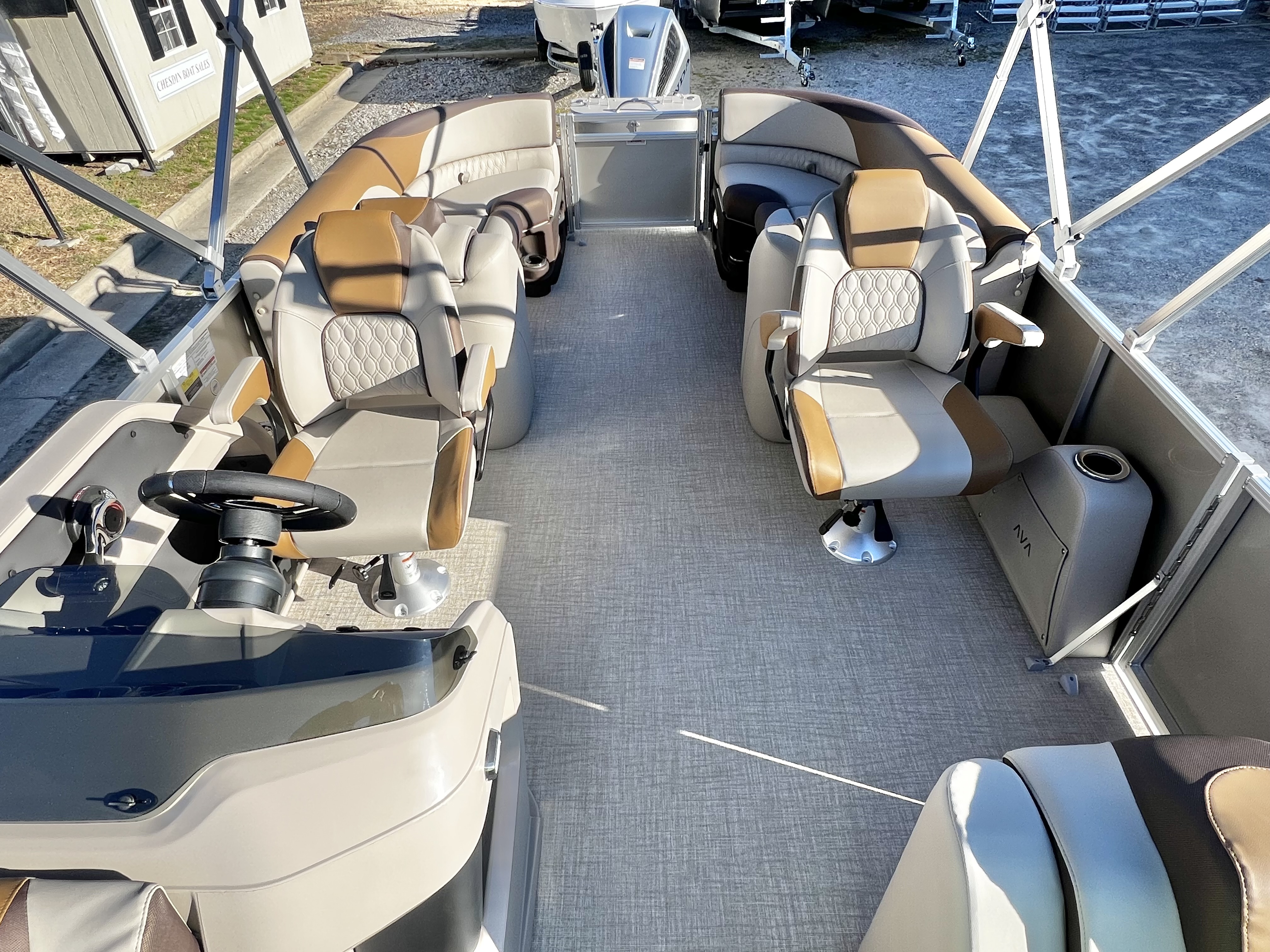 2026 Avalon LSZ 23' Quad Lounge Triple-Toon - IN STOCK - $65,209
