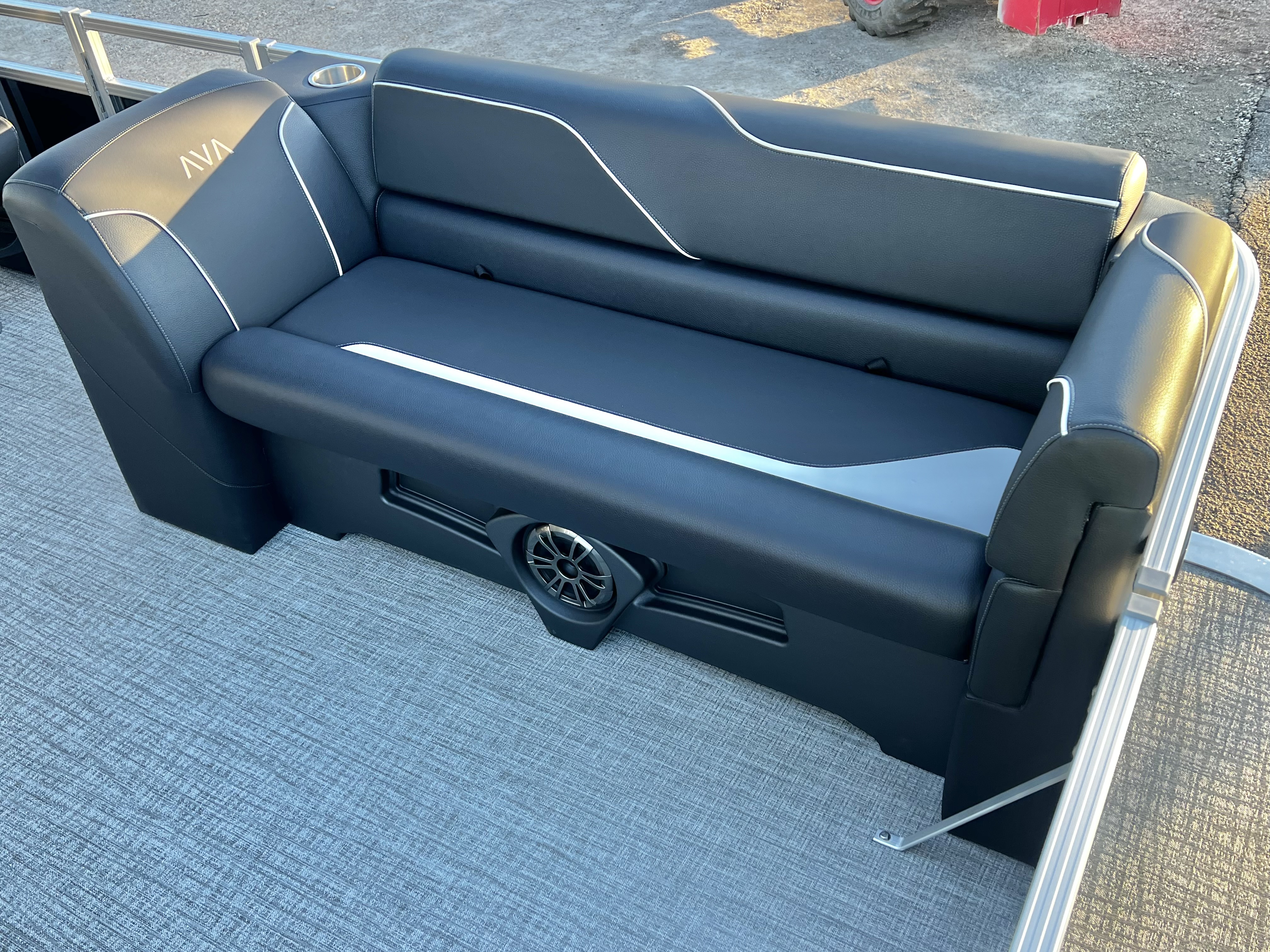 2026 Avalon Venture 21' Quad Lounge - IN STOCK - $44,405