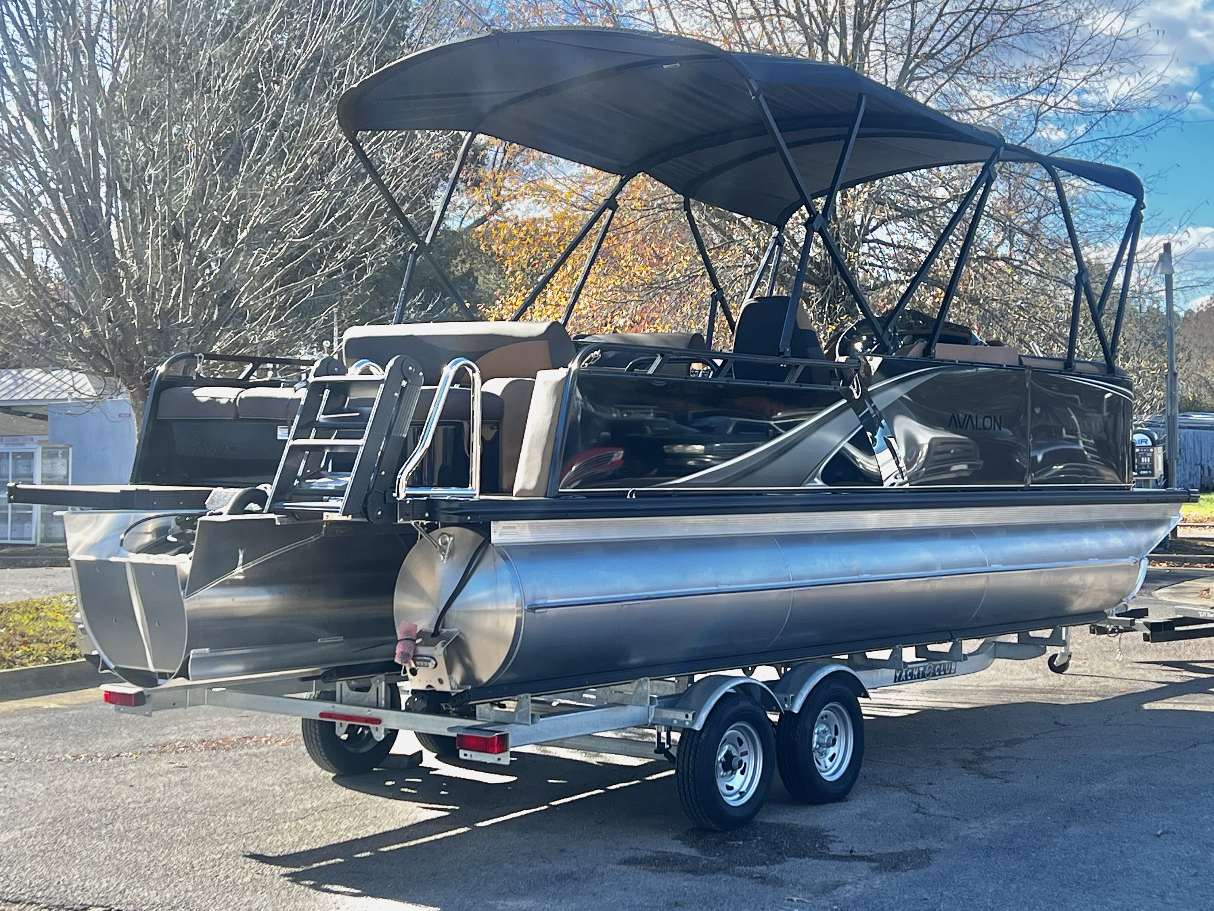 2026 Avalon LSZ 23' Entertainer Triple-Toon - IN STOCK - $70,458