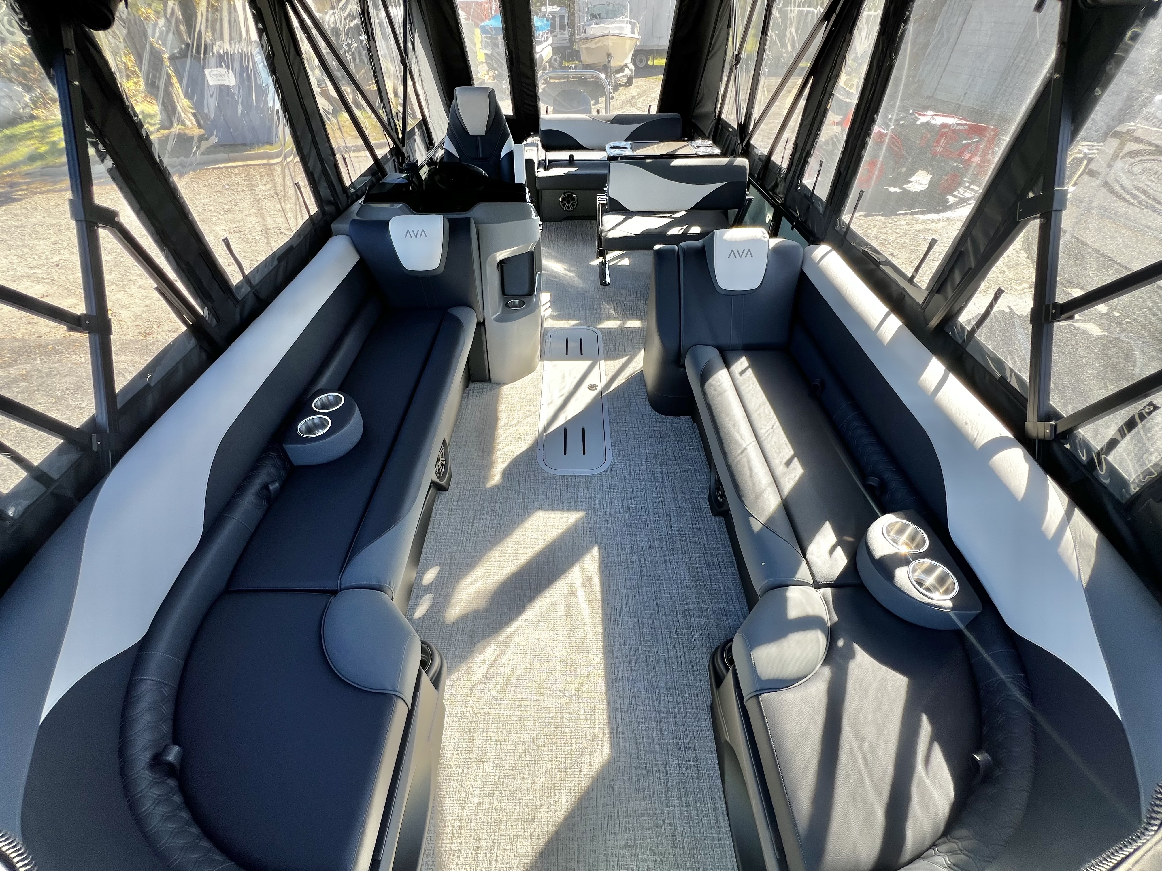 2026 Avalon LSZ 25' Entertainer Triple-Toon - IN STOCK