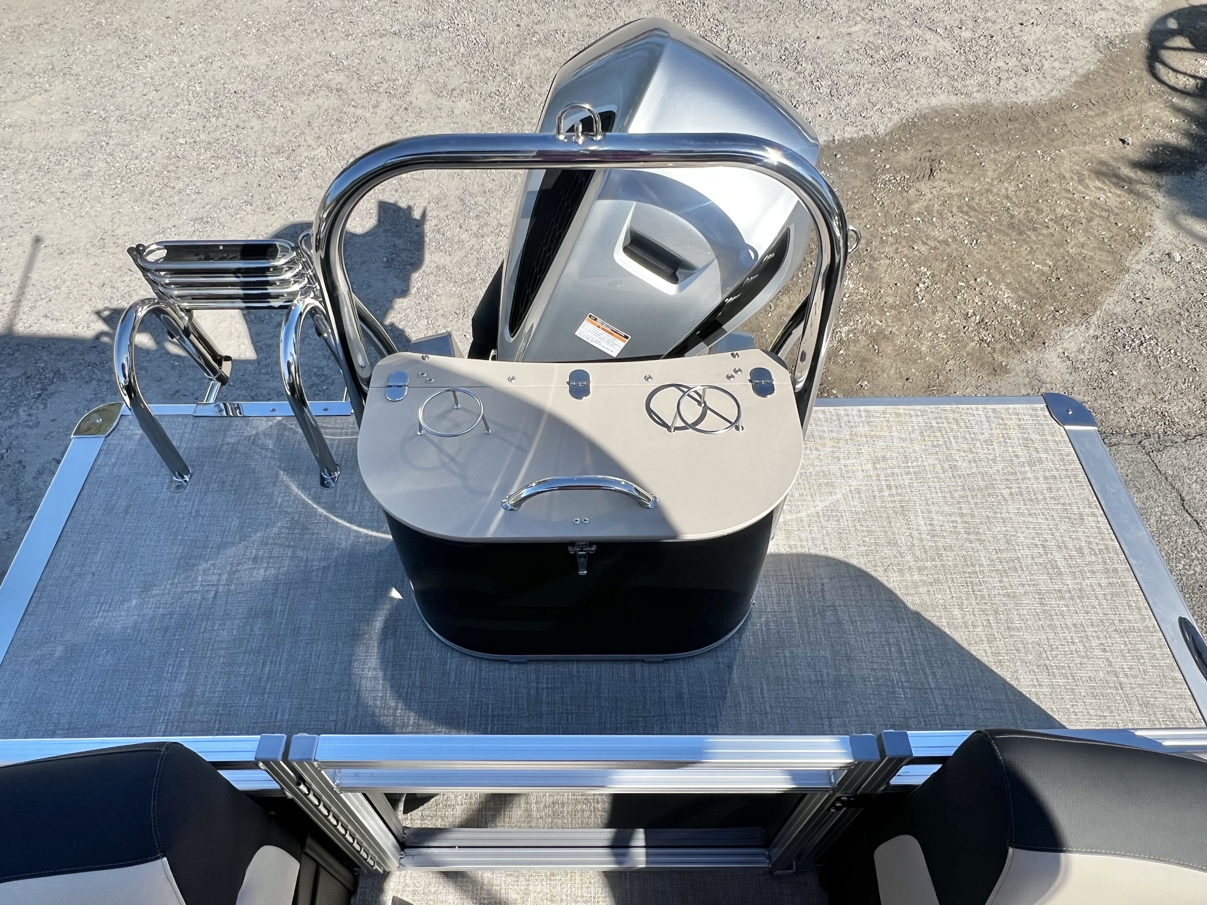 2026 Avalon LSZ 23' Quad Lounge Triple-Toon - IN STOCK -  $73,559