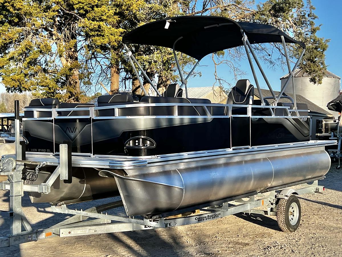 2026 Avalon Venture 21' Quad Lounge - IN STOCK - $44,405