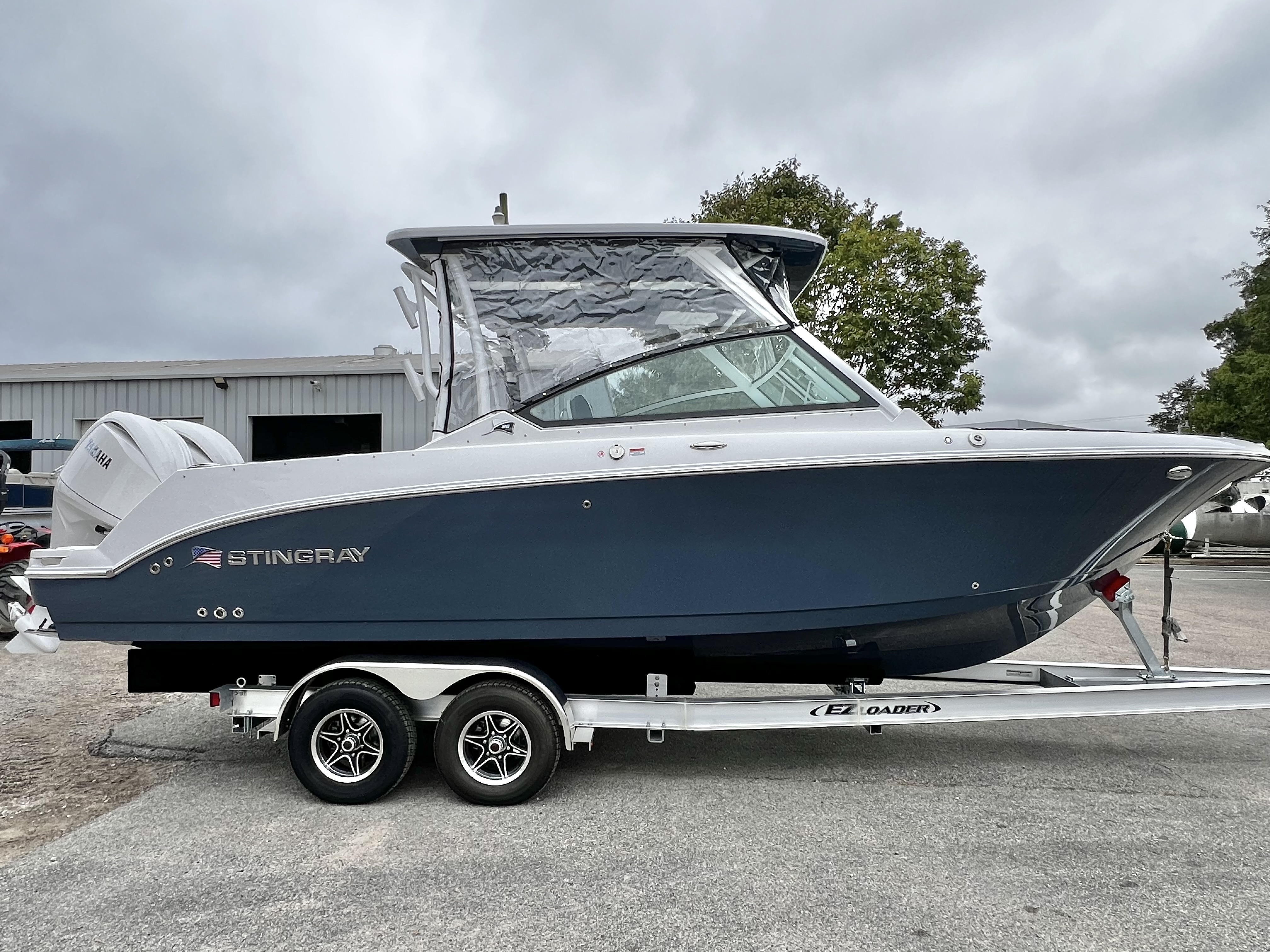2027 Stingray 26 DC