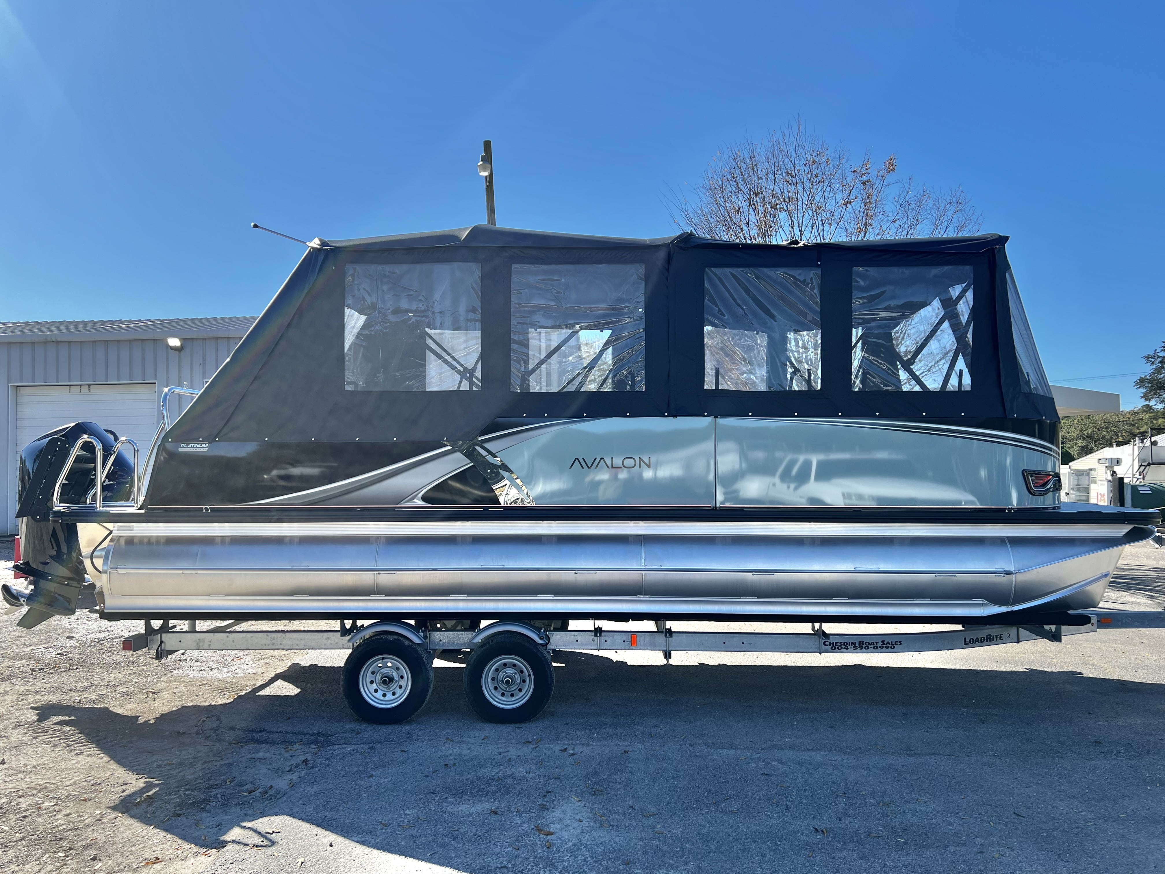 2026 Avalon LSZ 25' Entertainer Triple-Toon - IN STOCK