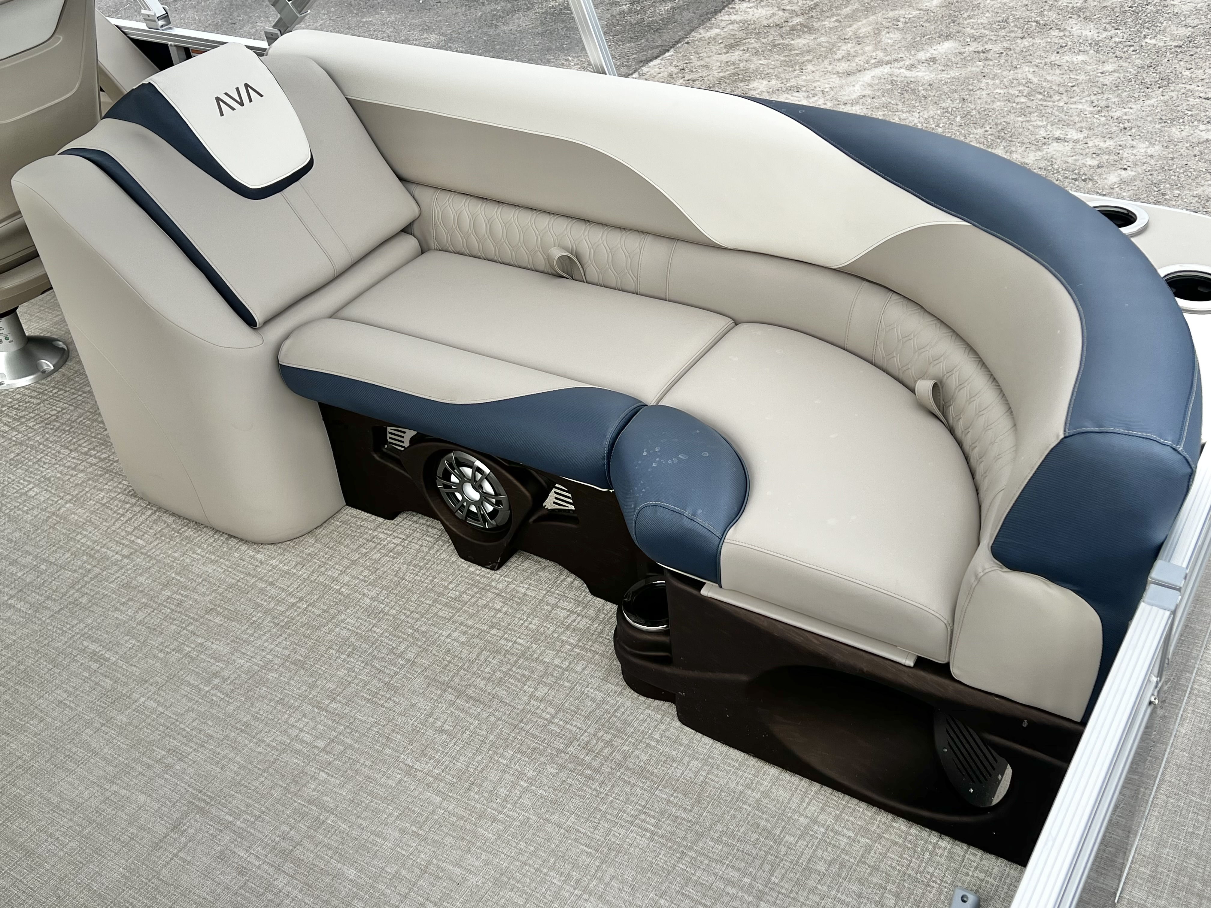 2026 Avalon LSZ 23' Quad Lounge Triple-Toon - IN STOCK - $70,997