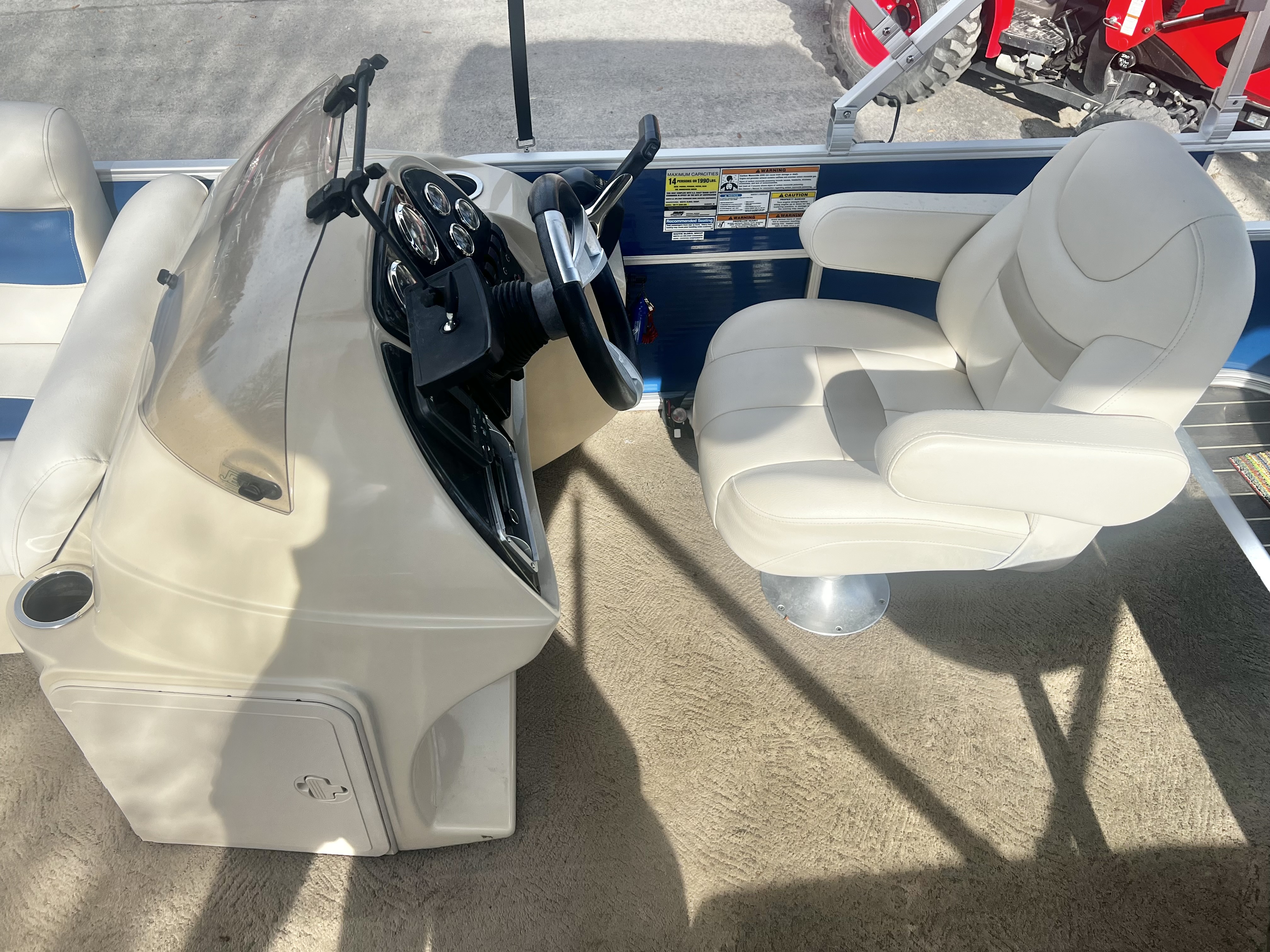 Used 2013 Sweetwater 2286 C