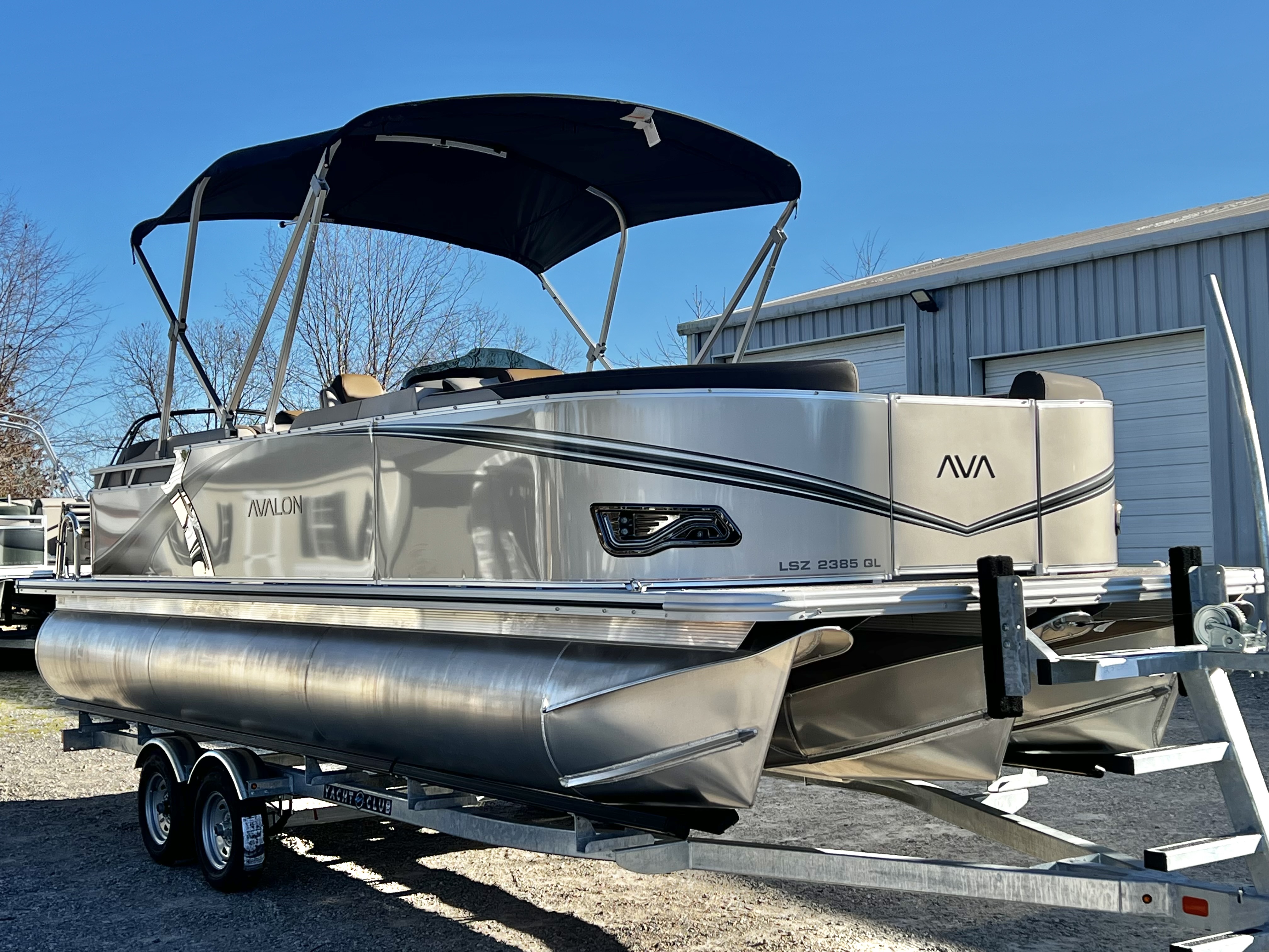 2026 Avalon LSZ 23' Quad Lounge Triple-Toon - IN STOCK - $65,209