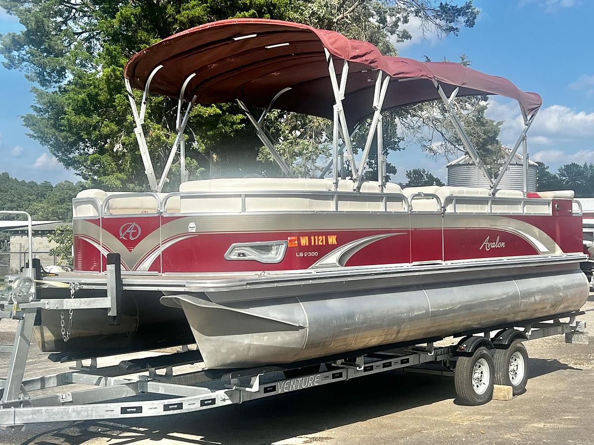 Used 2014 Avalon LS 23' Cruise