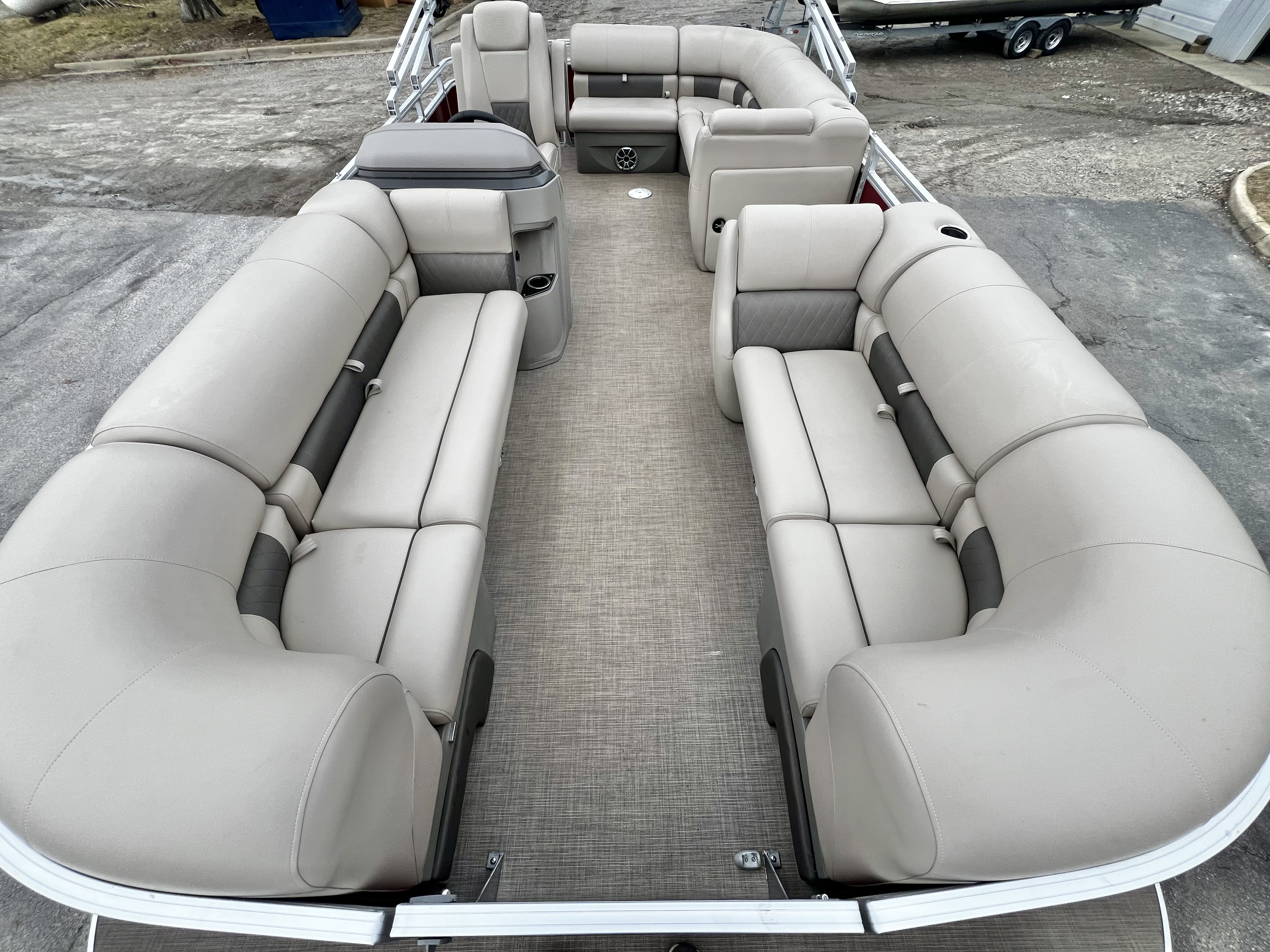 Used 2024 Sun Tracker 20' Party Barge DLX