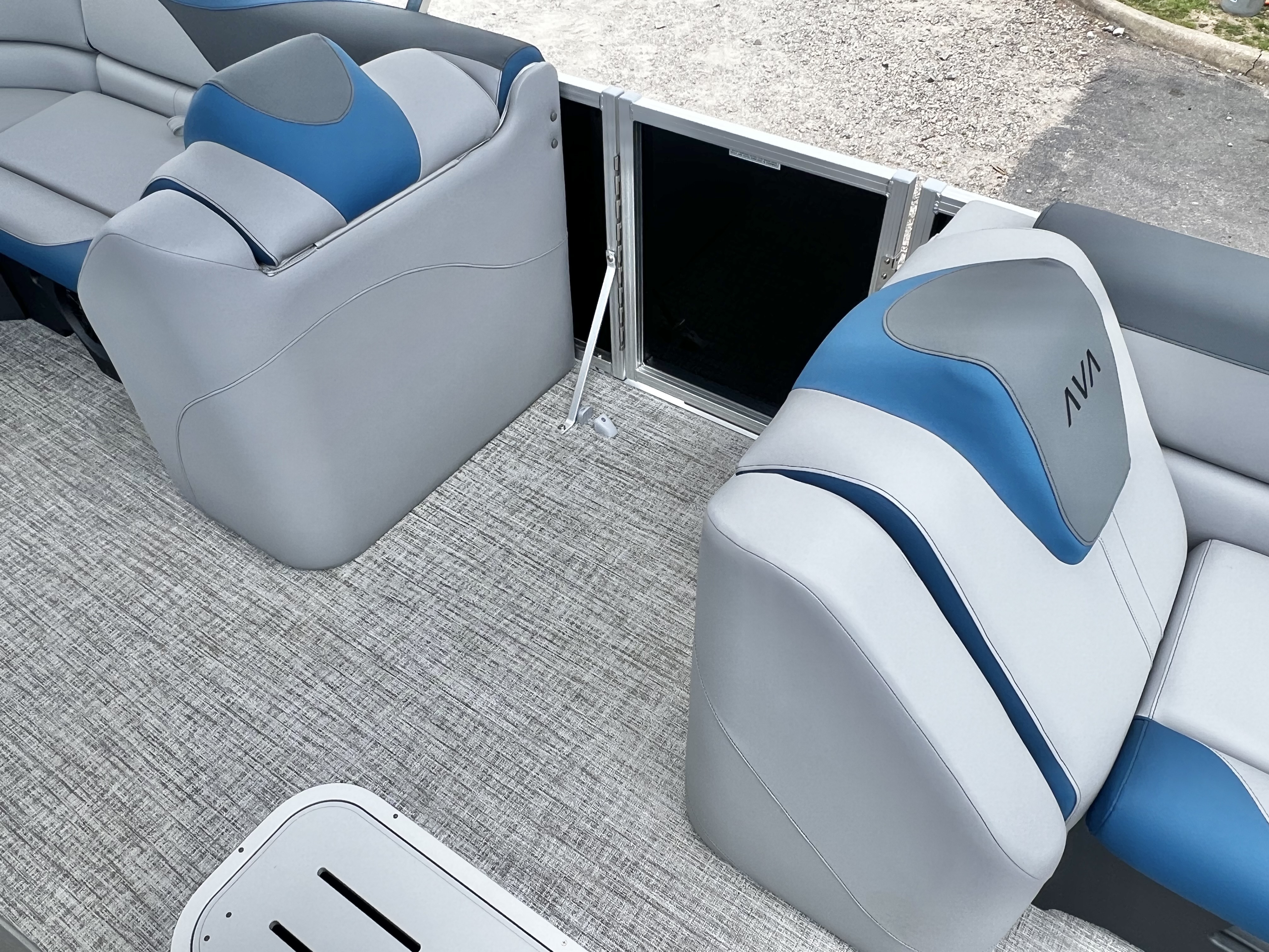 2026 Avalon LSZ 23' Cruise Triple-Toon - IN STOCK - $67,924
