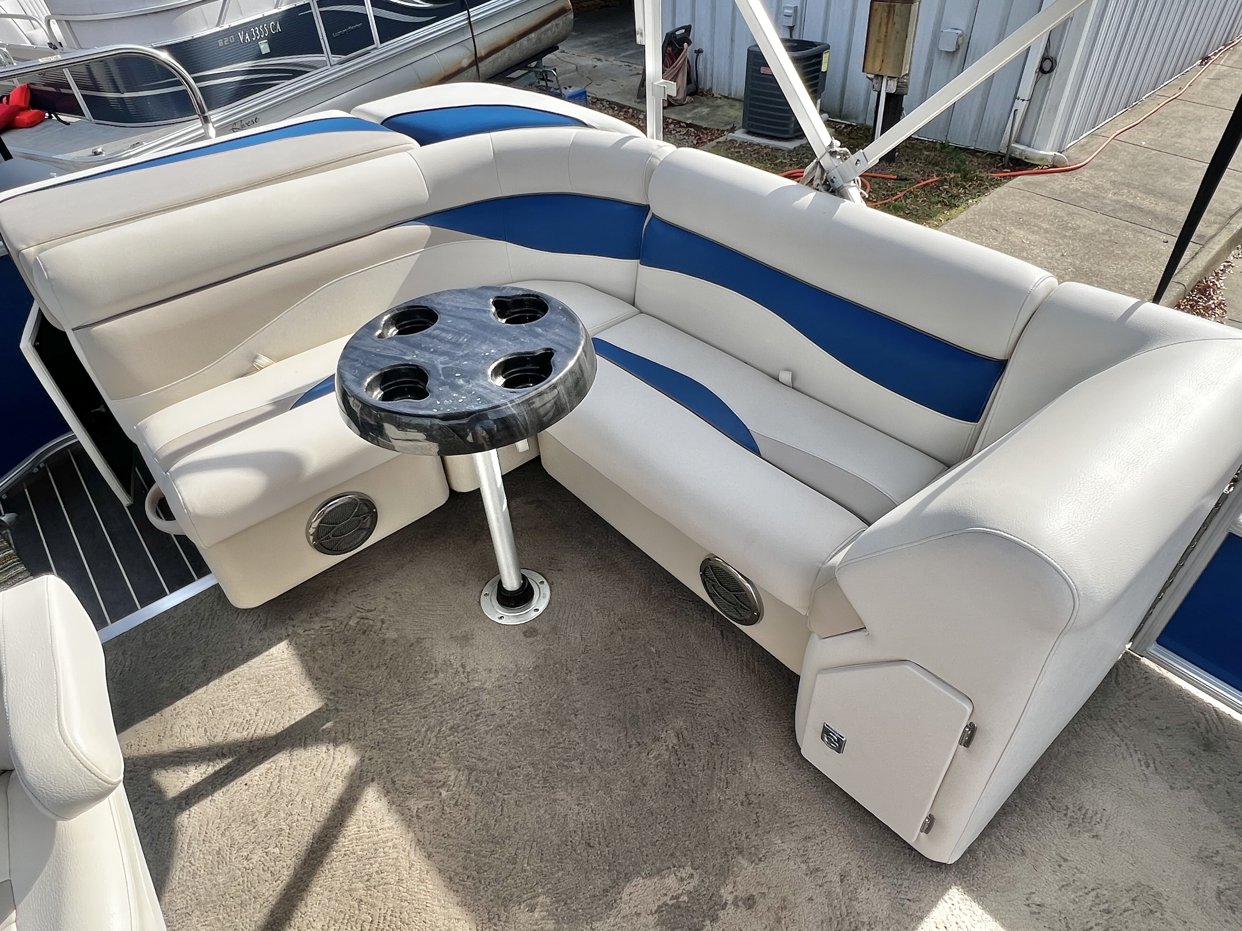 Used 2013 Sweetwater 2286 C