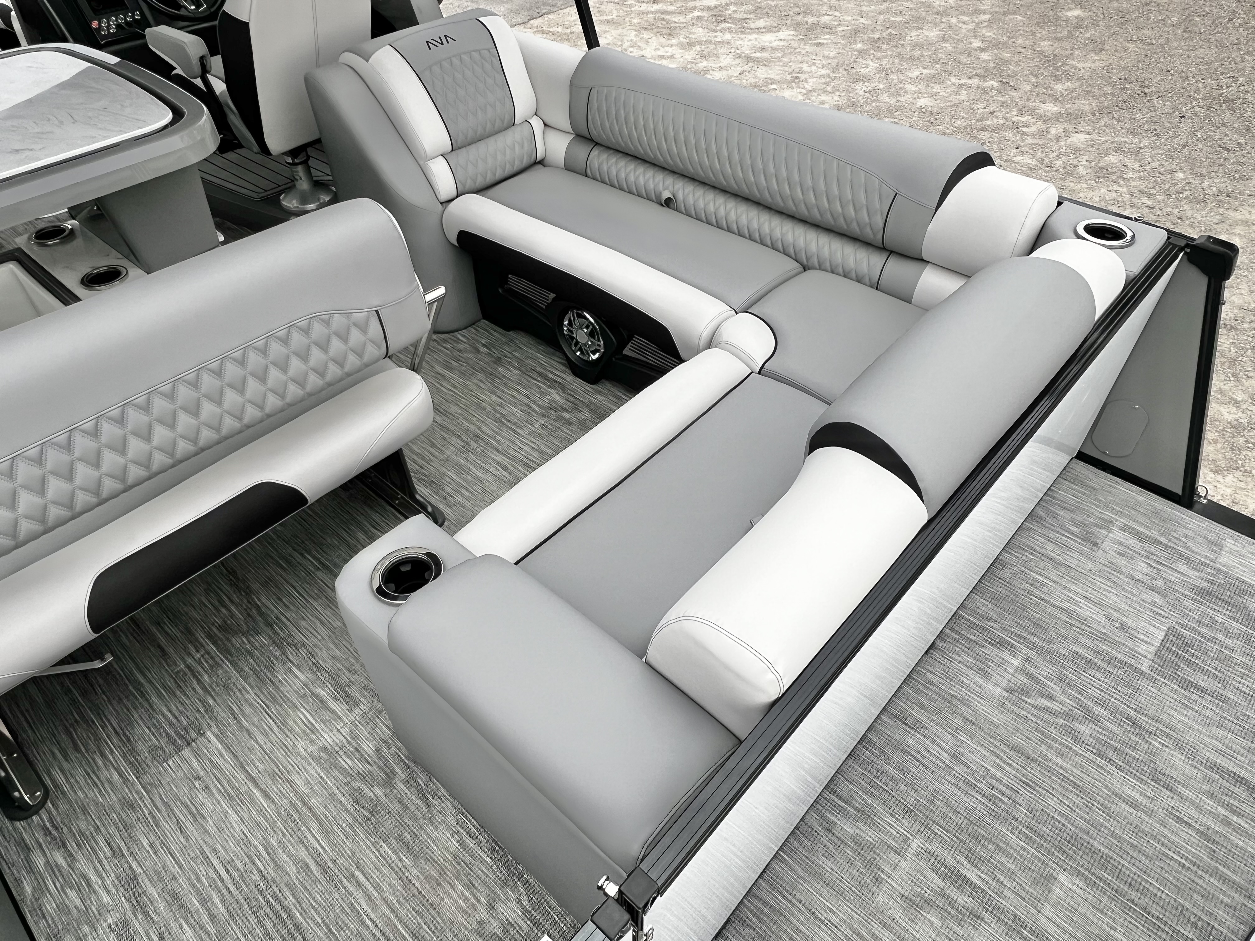 2026 Avalon Catalina 25' Entertainer Triple-Toon - IN STOCK - $109,467