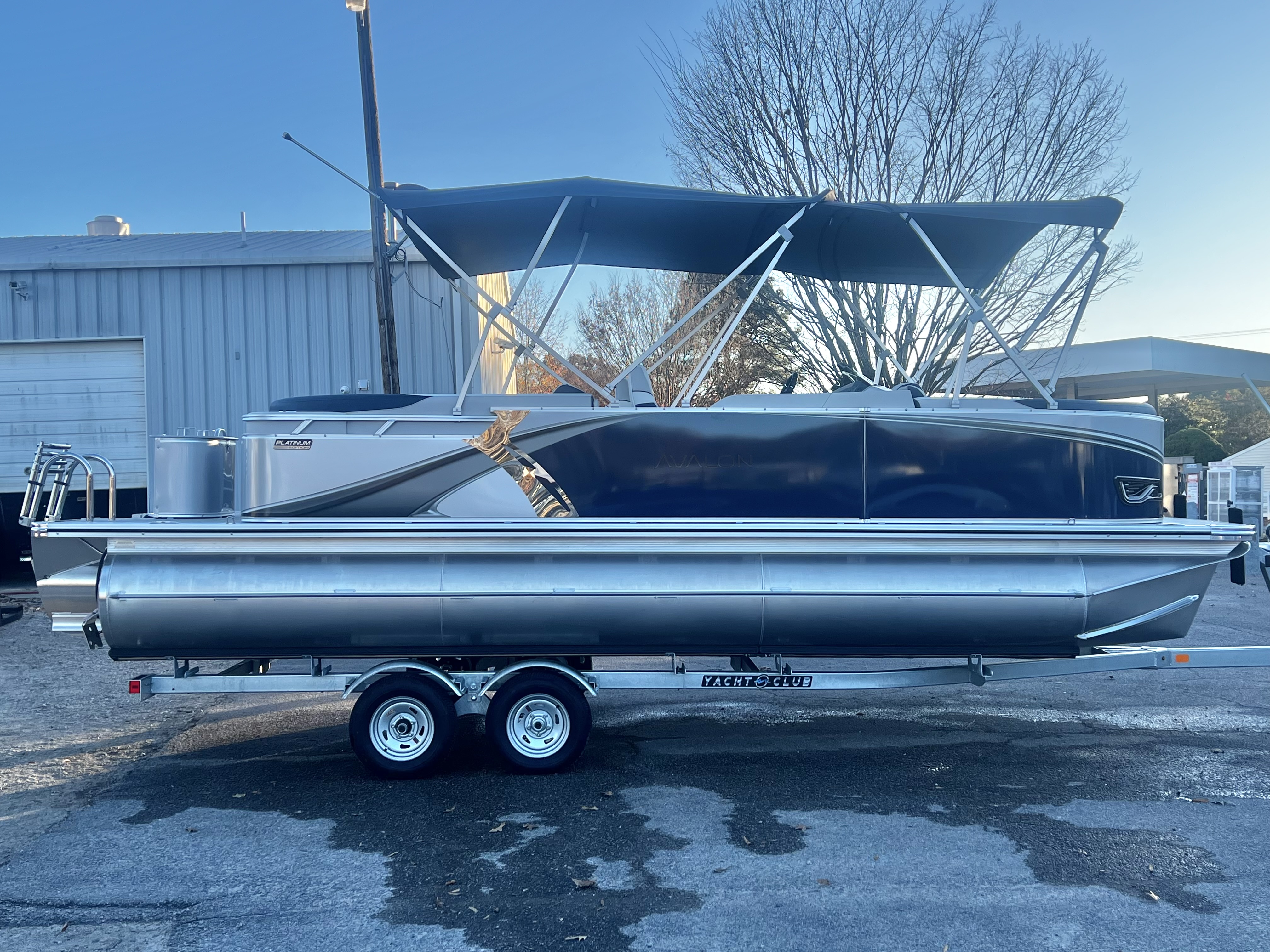 2026 Avalon LSZ 23' Quad Lounge Triple-Toon - IN STOCK - $61,416