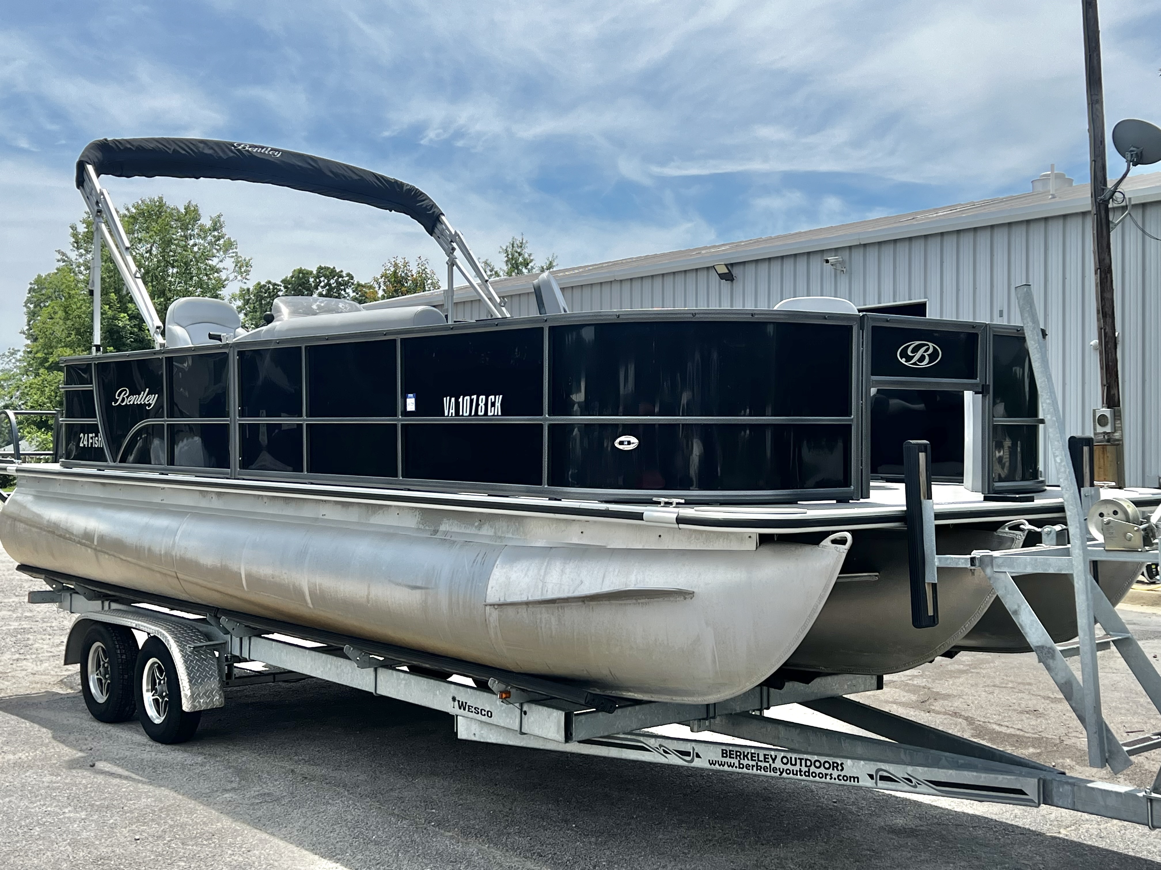 Used 2023 Bentley 243 Fish - Three Quarter Tri-Toon - IN STOCK - 38,995