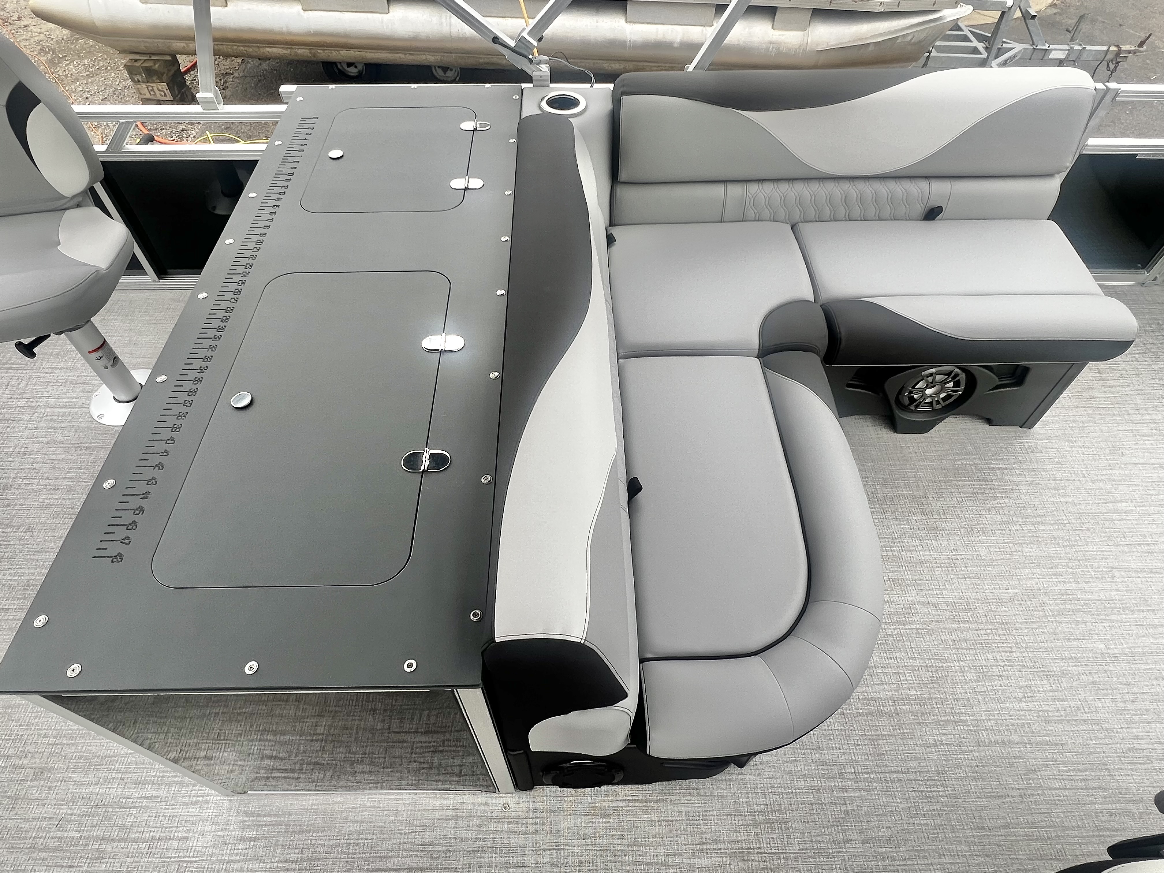 2026 Avalon Venture 85 23' Rear Fish Triple-Toon - IN STOCK