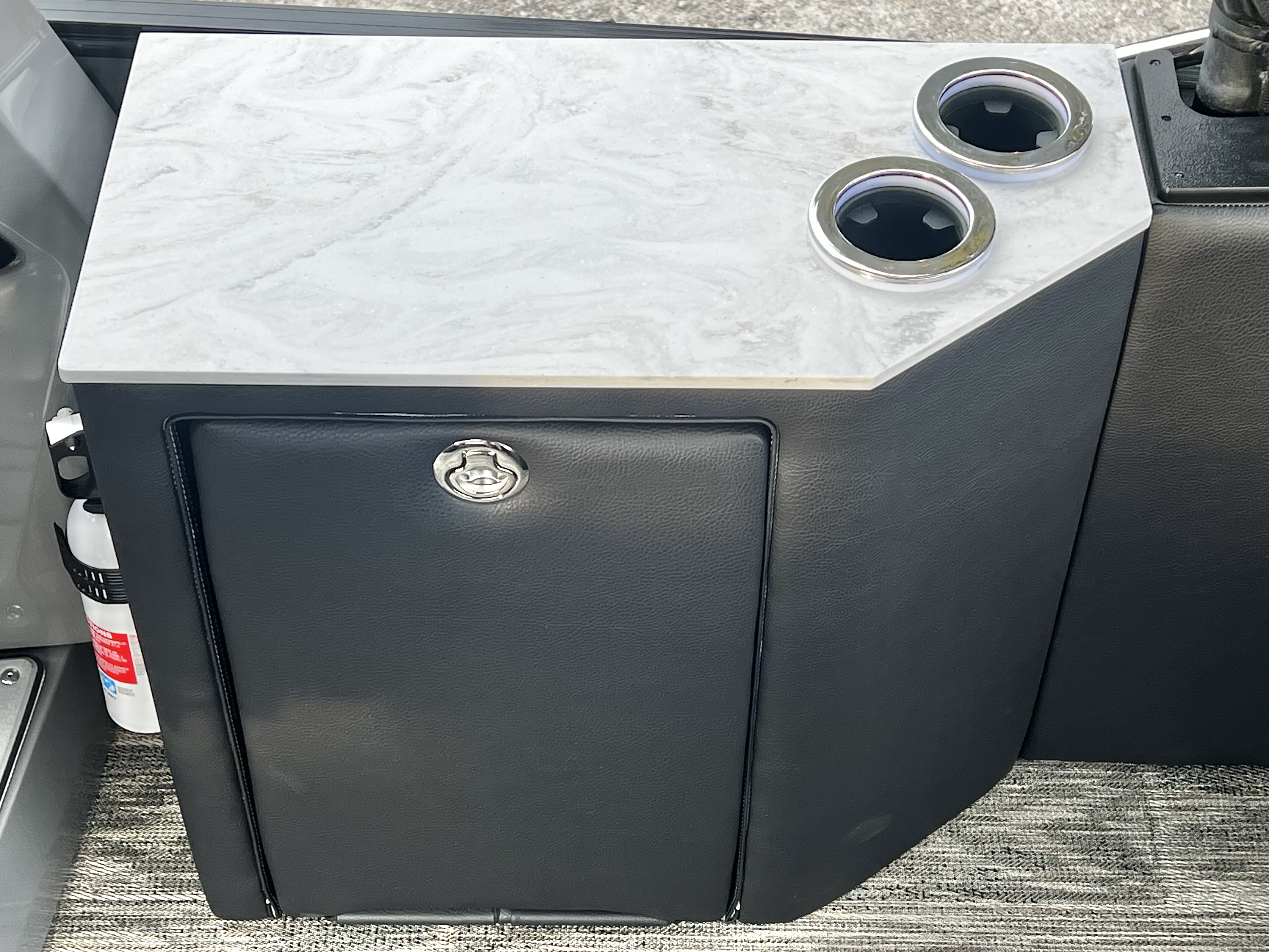 2026 Avalon Excalibur LTD 25' Flex Lounge Triple-Toon - IN STOCK - $154,718