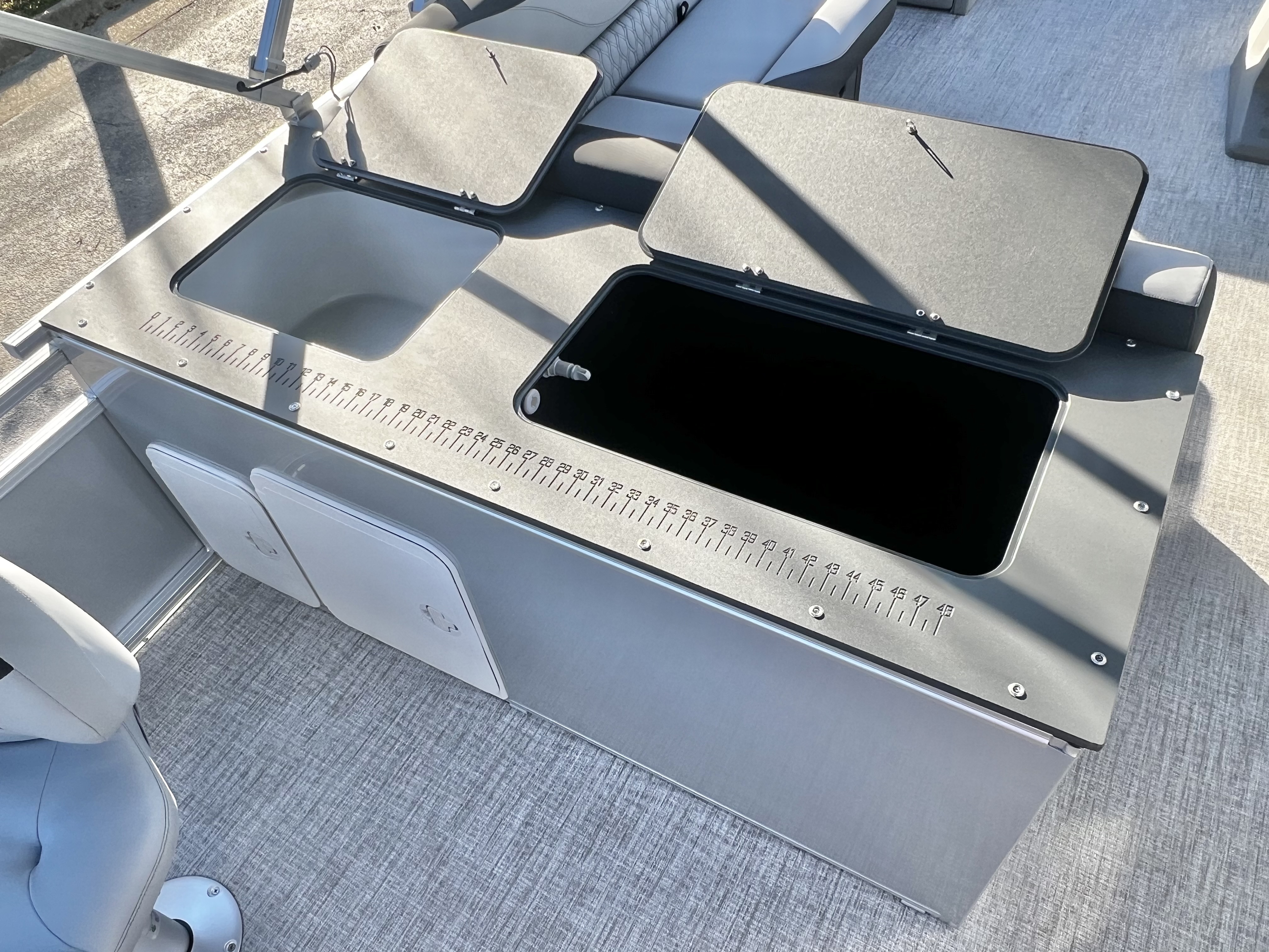 2026 Avalon Venture 85 23' Rear Fish - IN STOCK