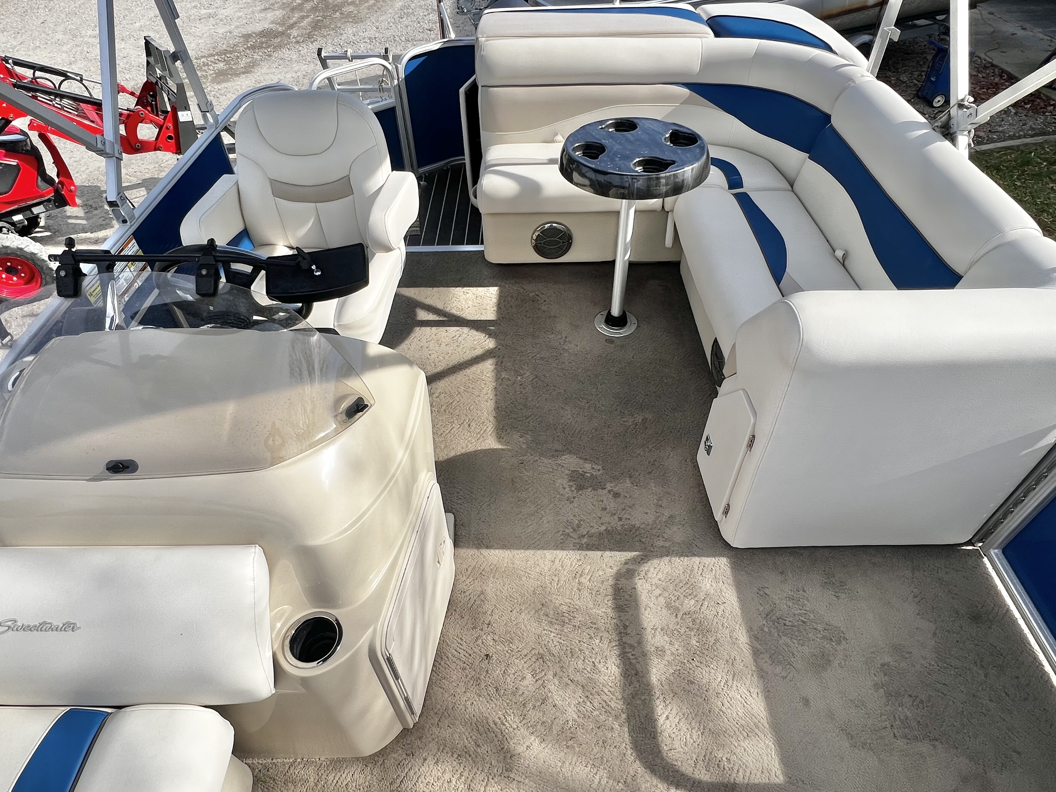 Used 2013 Sweetwater 2286 C