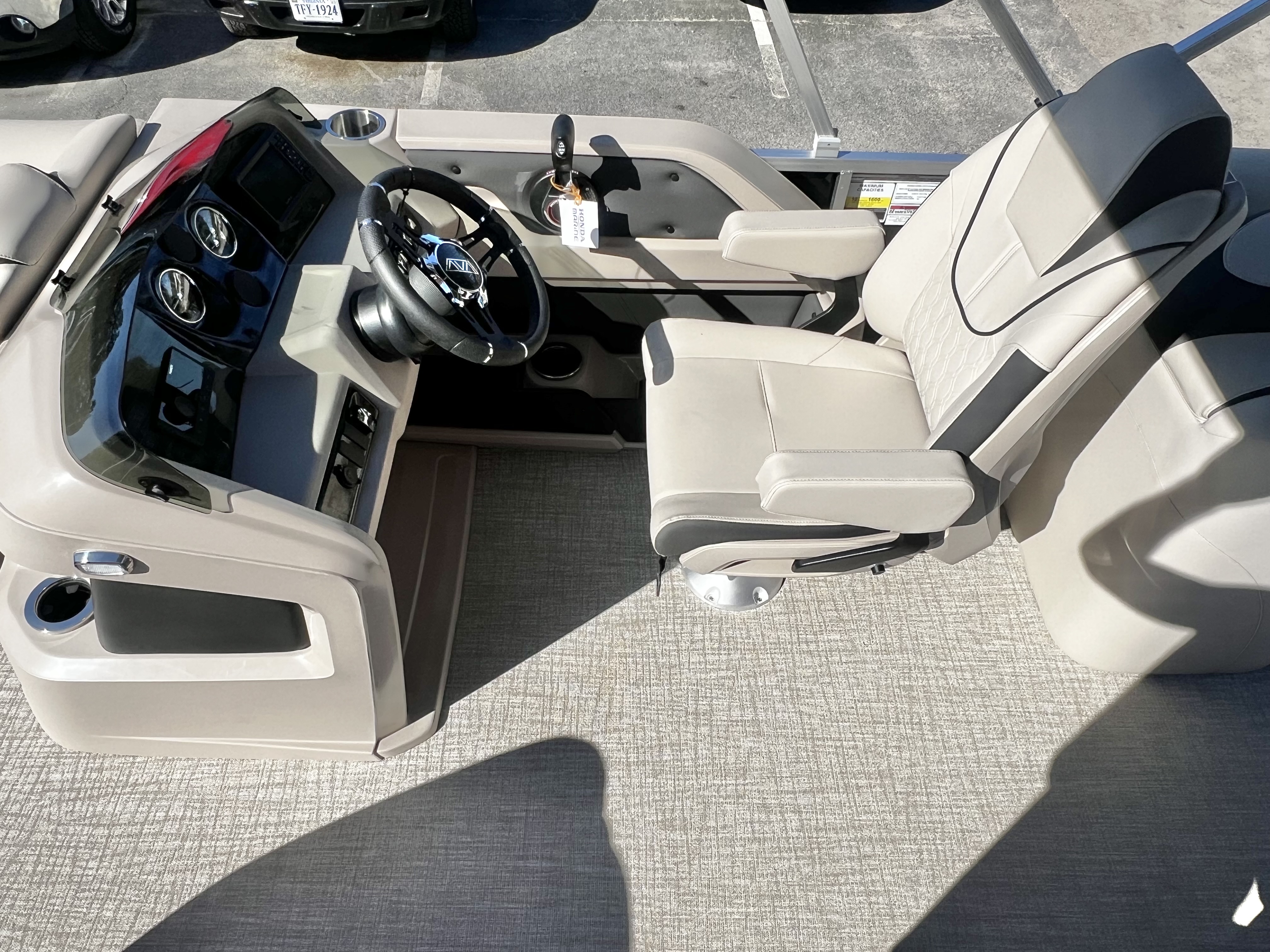 2026 Avalon LSZ 23' Quad Lounge Triple-Toon - IN STOCK -  $73,559