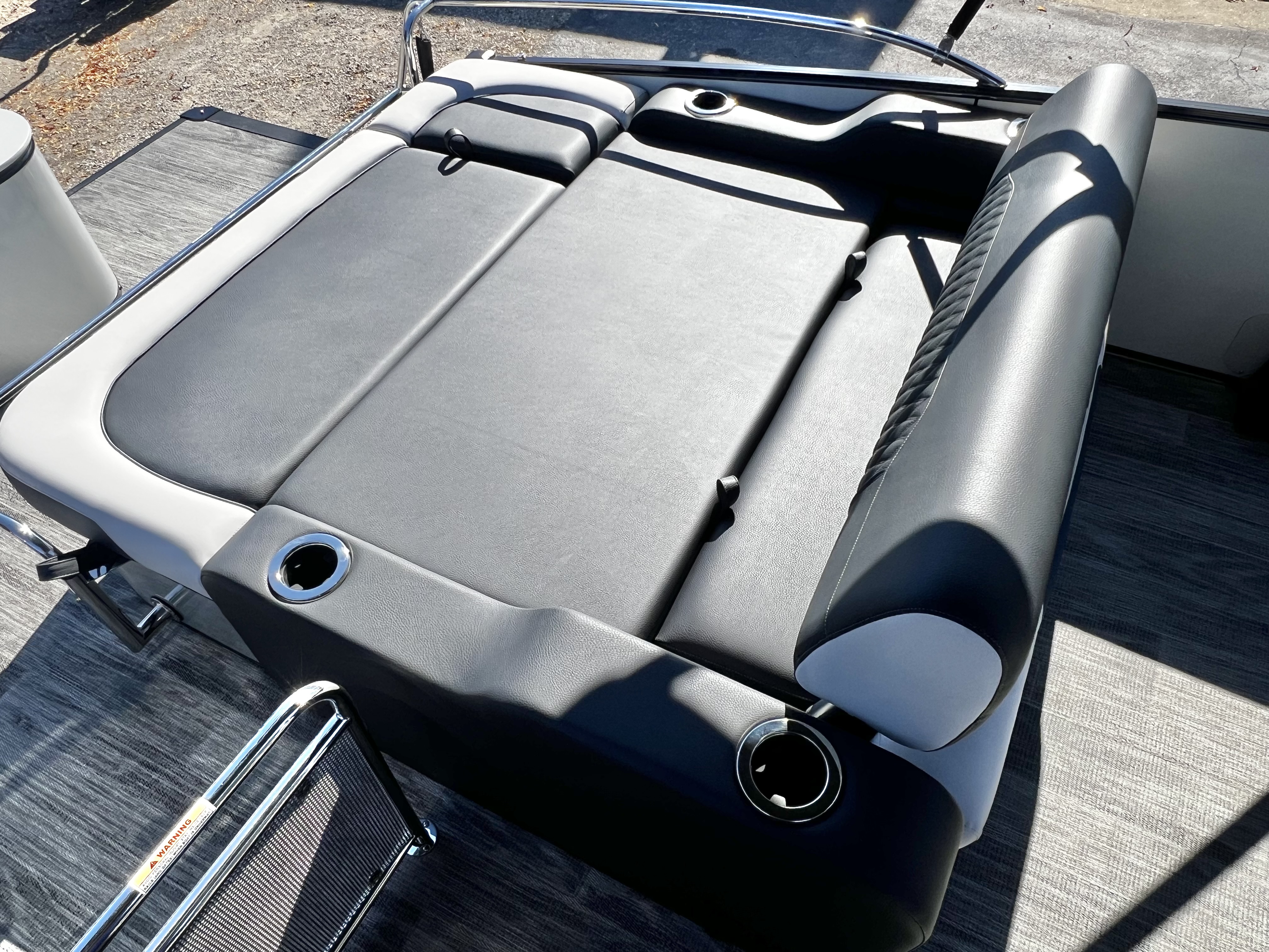 2026 Avalon Catalina 23' Versatile Rear Bench Triple-Toon - IN STOCK