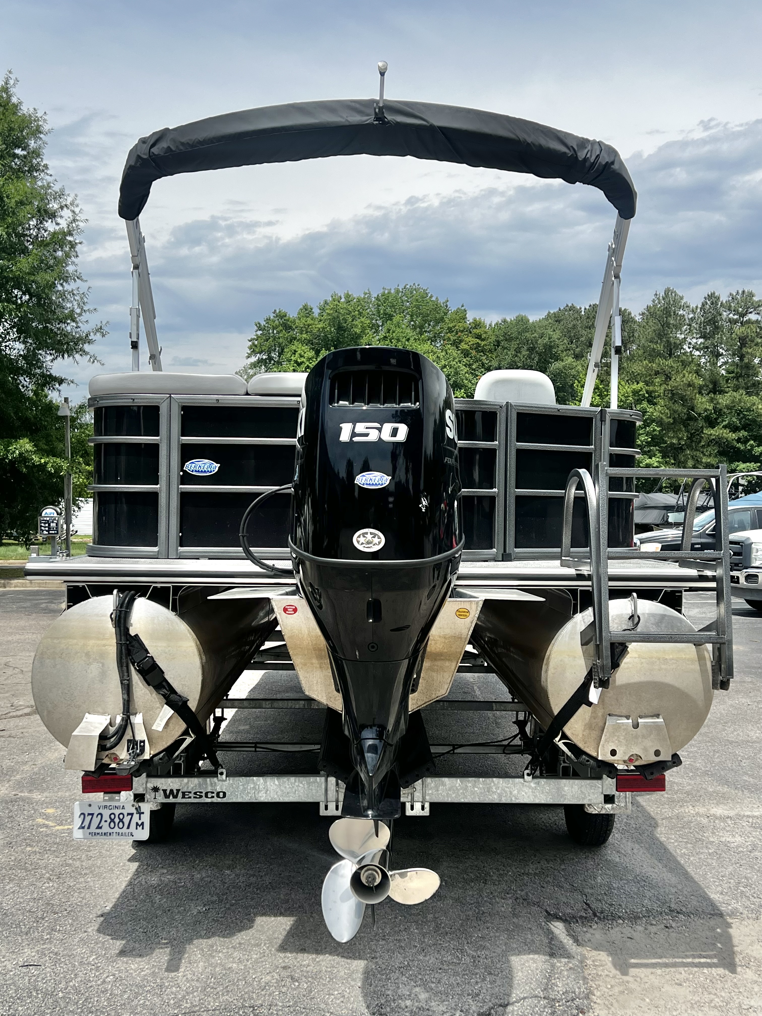 Used 2023 Bentley 243 Fish - Three Quarter Tri-Toon - IN STOCK - 38,995