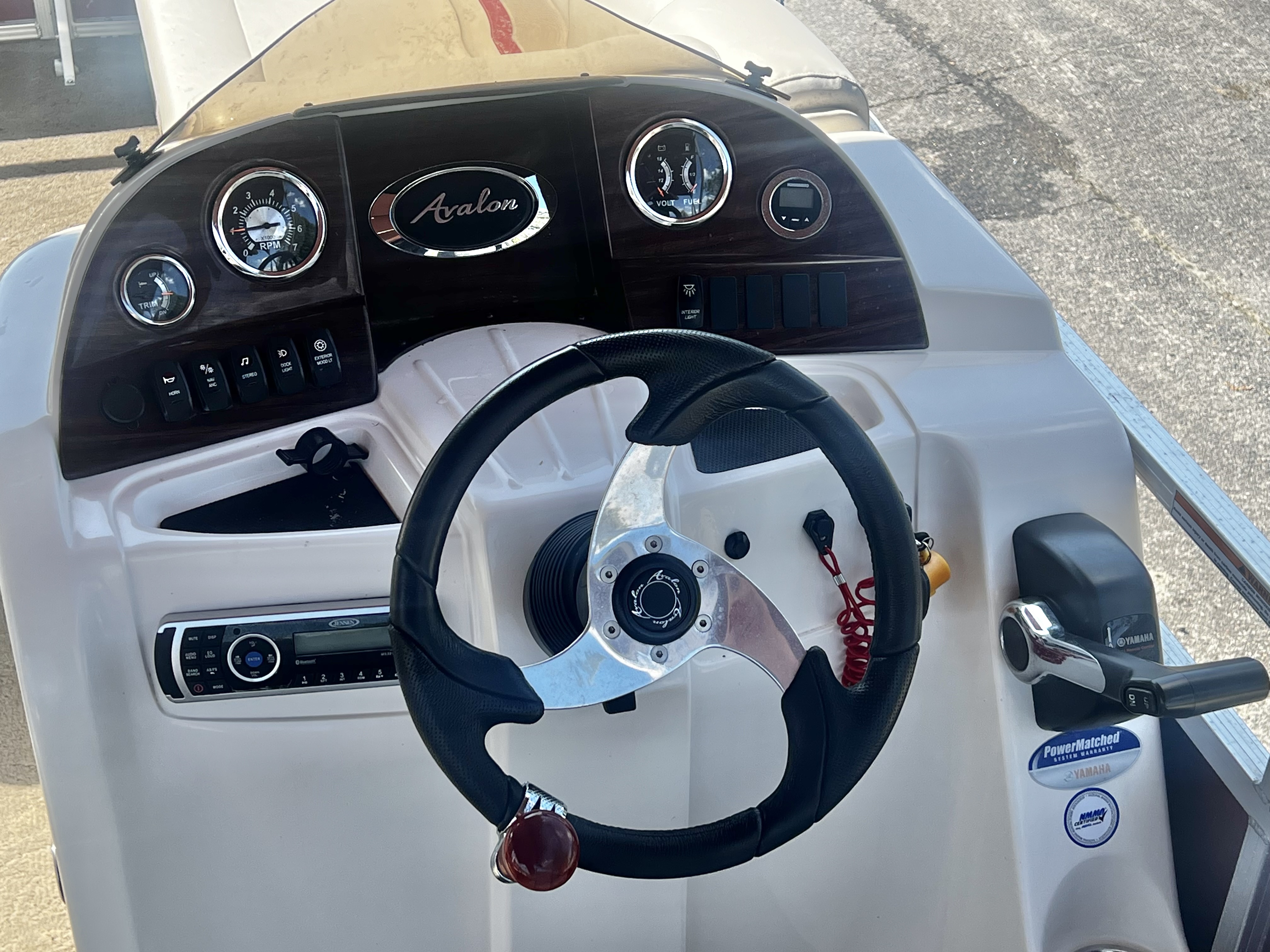 Used 2014 Avalon LS 23' Cruise