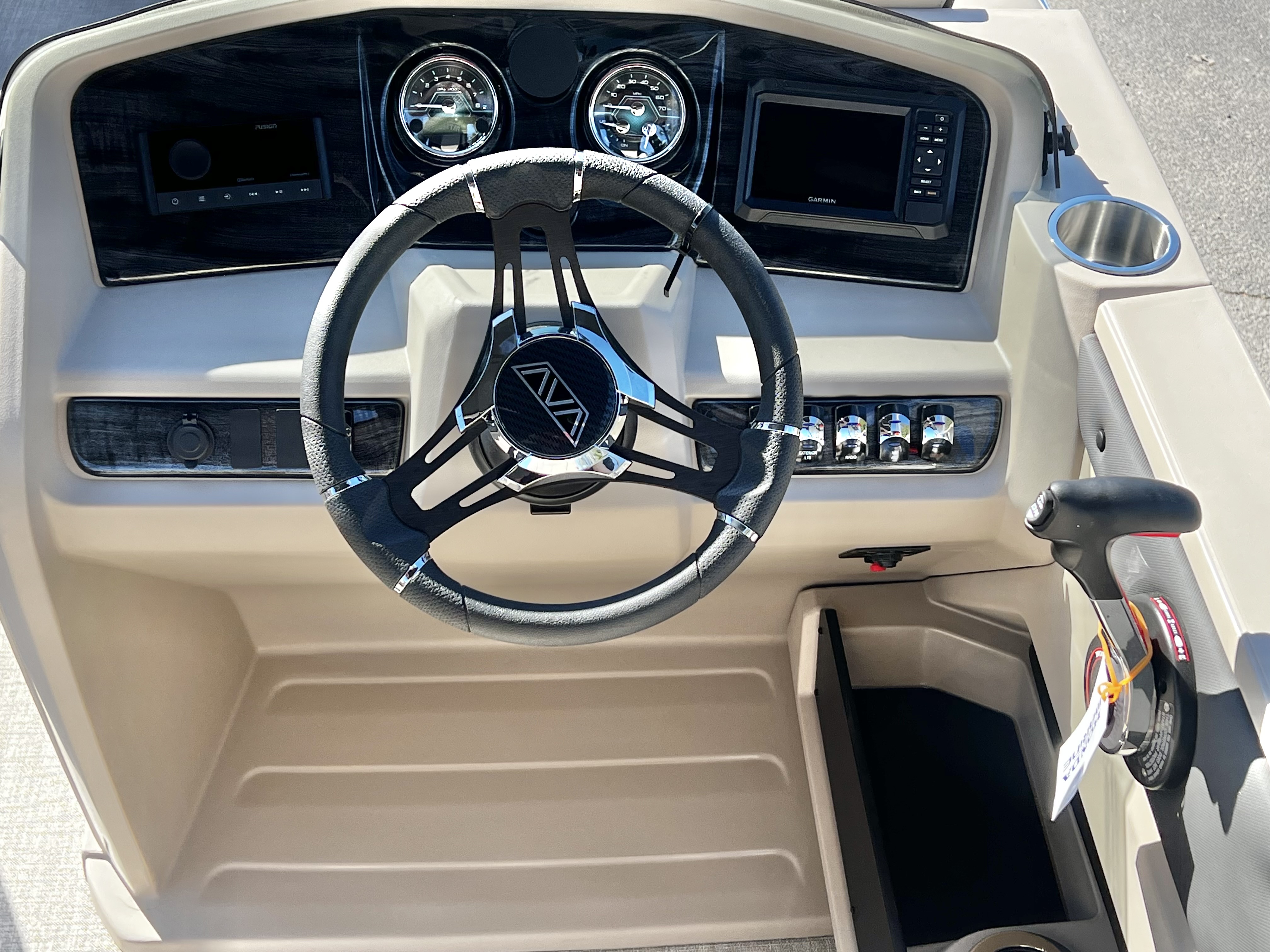 2026 Avalon LSZ 23' Quad Lounge Triple-Toon - IN STOCK -  $73,559