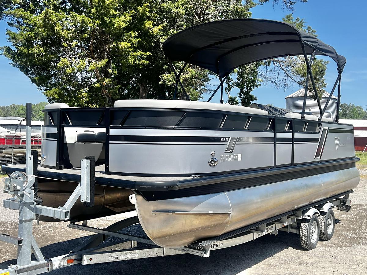 Used 2022 Viaggio Lago 22' R (Rear Fish) - IN STOCK - $33,995!