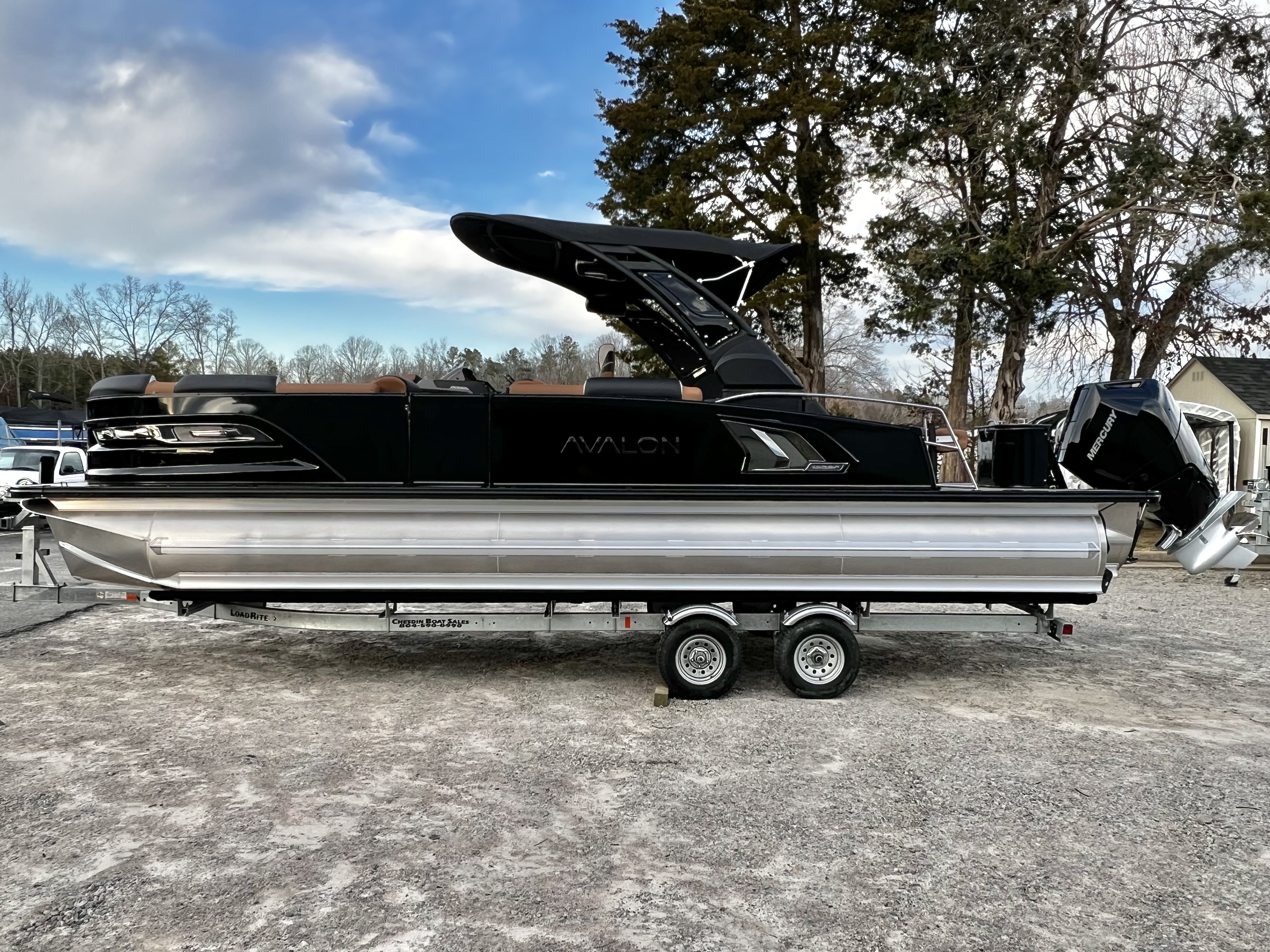 2026 Avalon Excalibur LTD 25' Flex Lounge Triple-Toon - IN STOCK - $154,718
