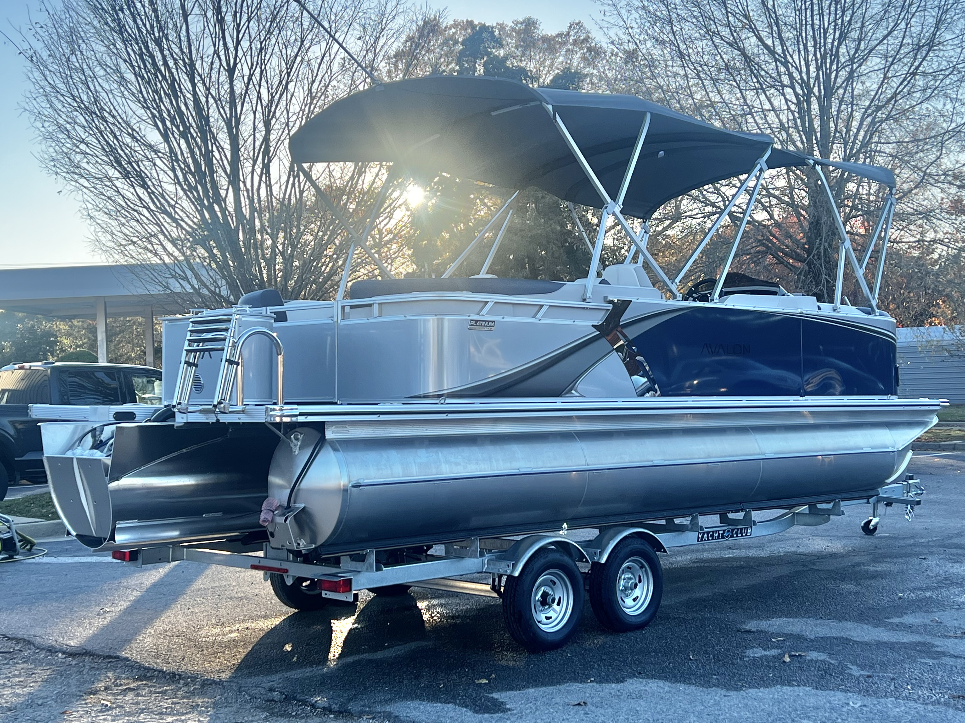 2026 Avalon LSZ 23' Quad Lounge Triple-Toon - IN STOCK - $61,416