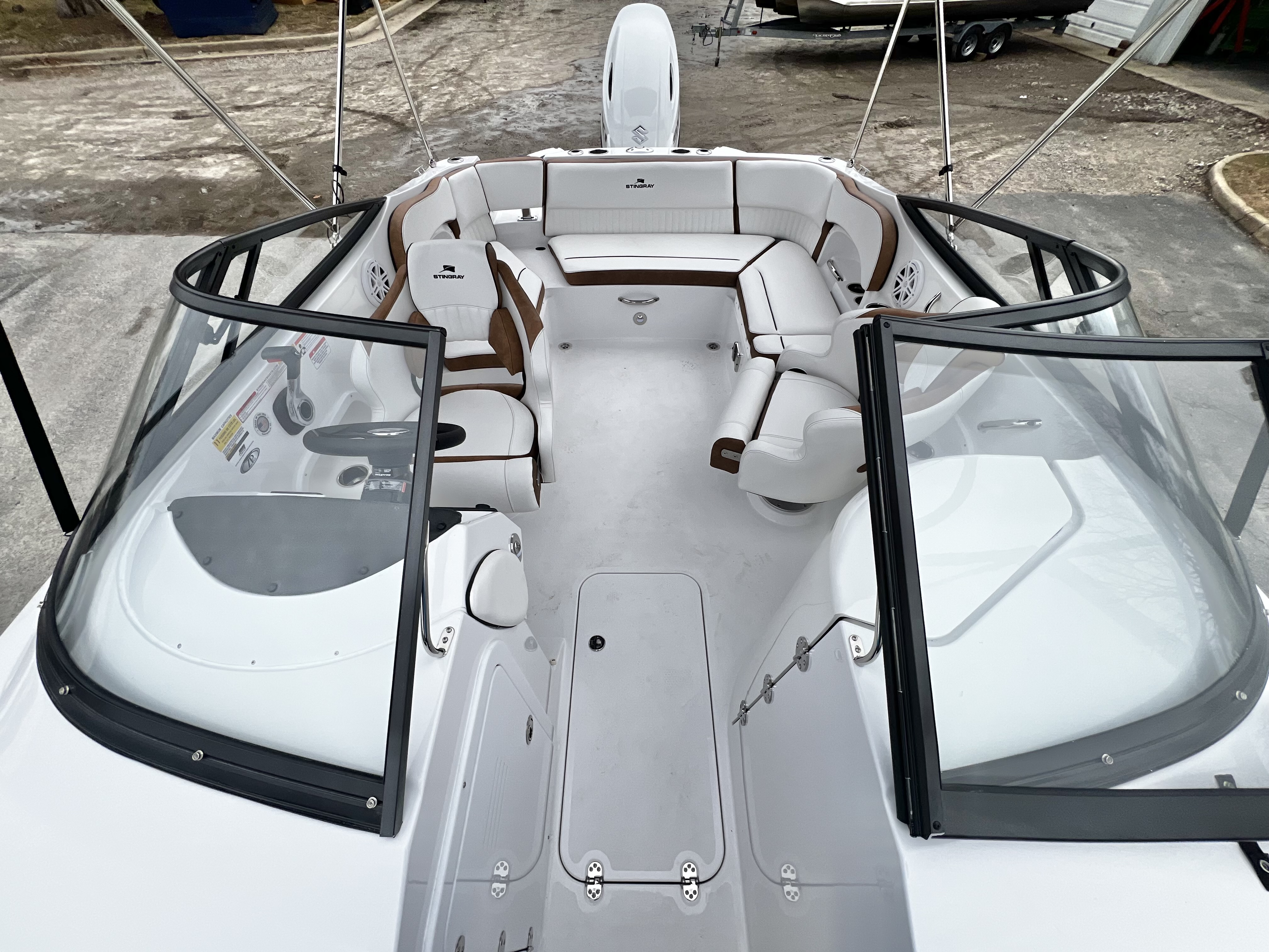 2026 Stingray 211DC (Dual Console) - $74,749 - IN STOCK