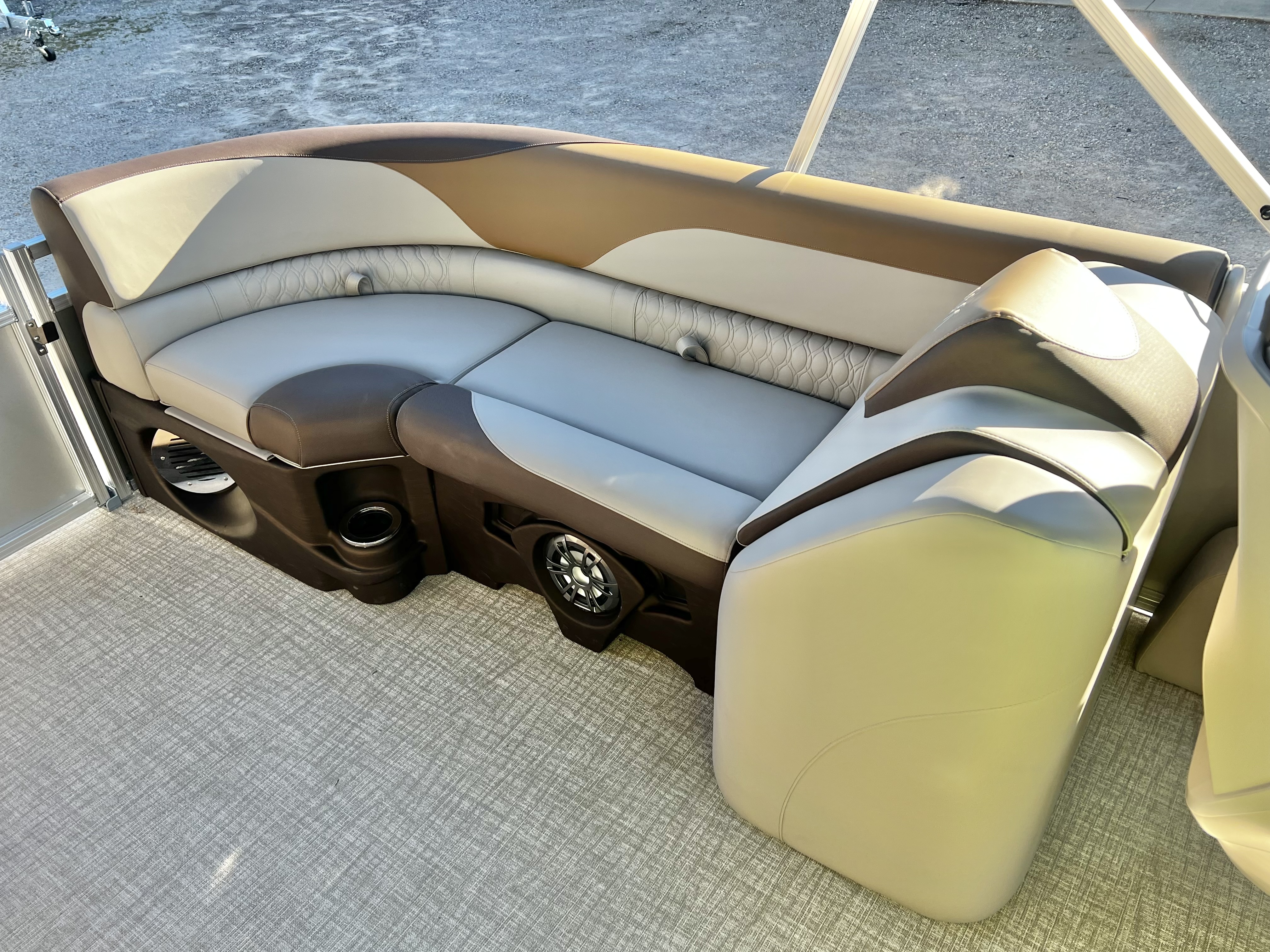 2026 Avalon LSZ 23' Quad Lounge Triple-Toon - IN STOCK - $65,209