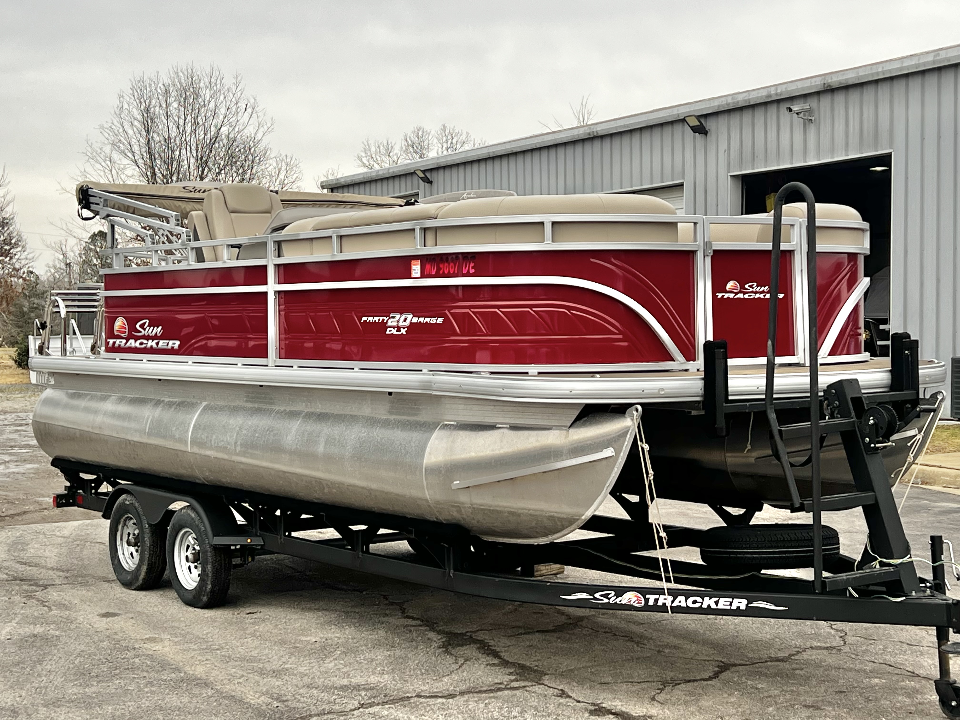 Used 2024 Sun Tracker 20' Party Barge DLX