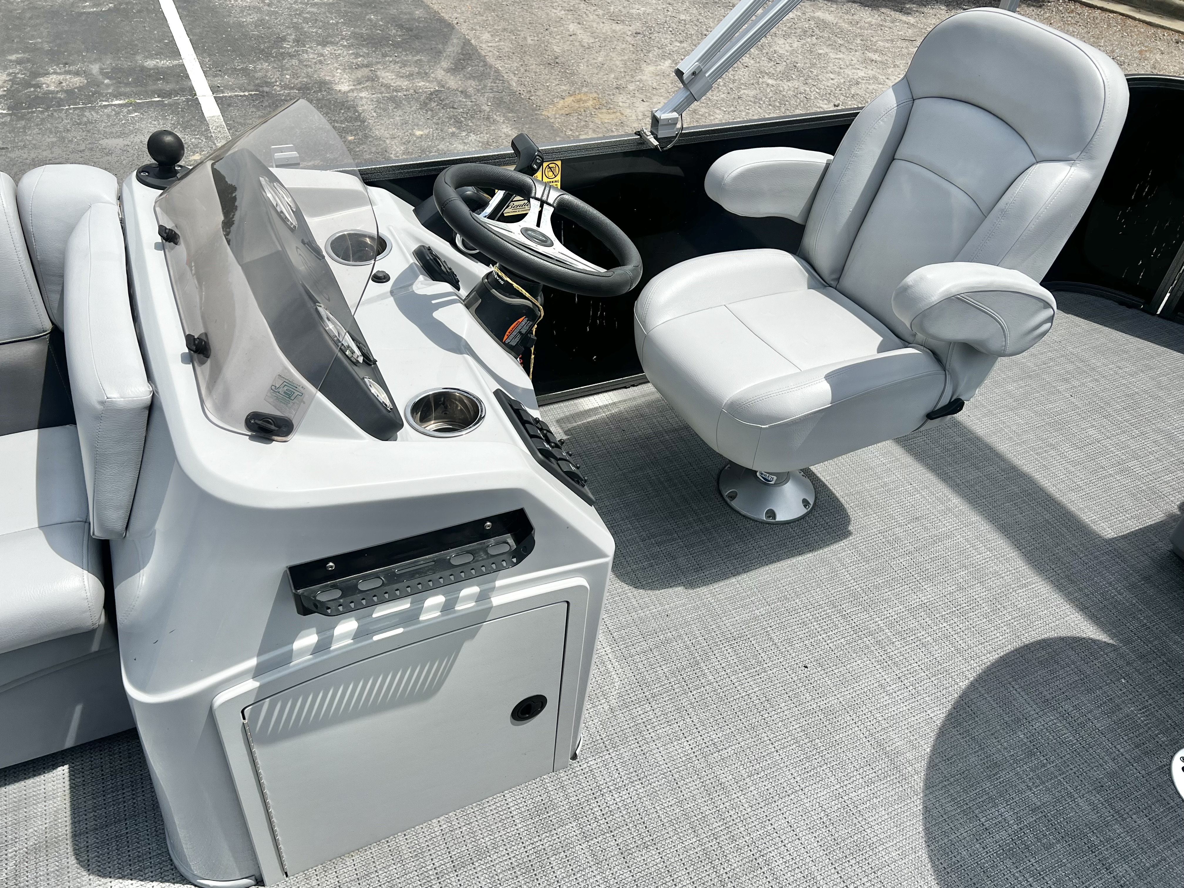 Used 2023 Bentley 243 Fish - Three Quarter Tri-Toon - IN STOCK - 38,995