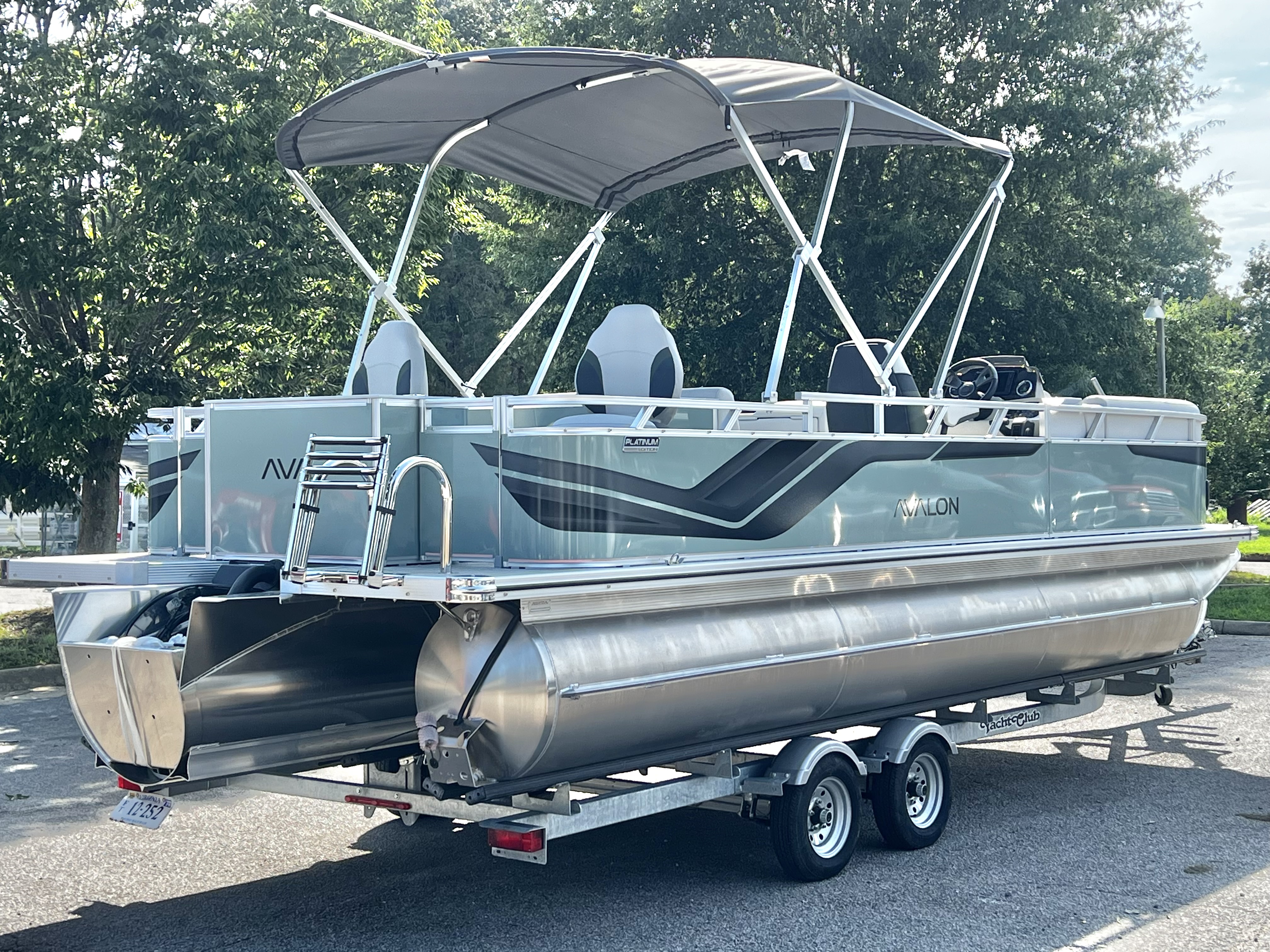 2027 Avalon Venture 85 23' Rear Fish Triple-Toon