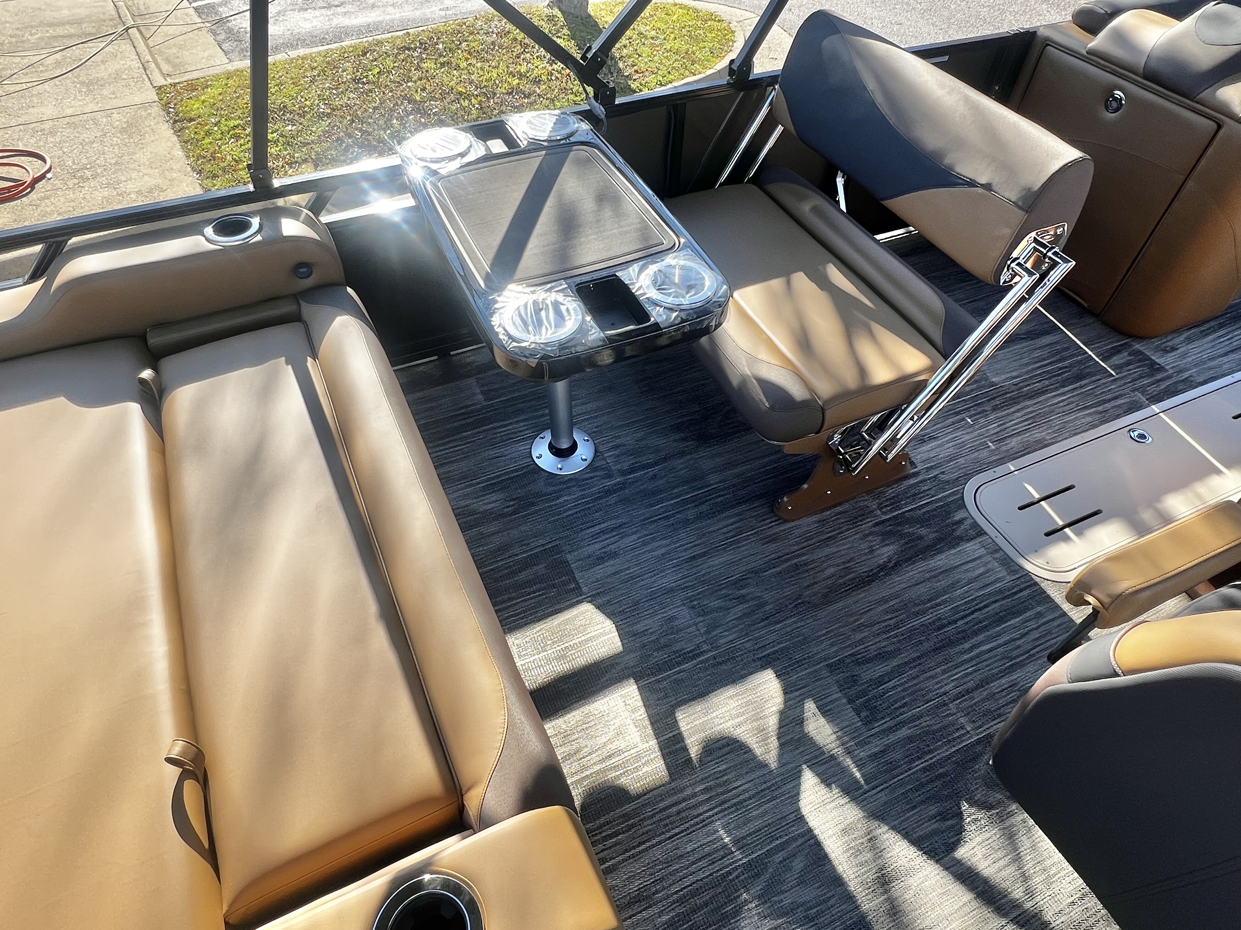 2026 Avalon LSZ 23' Entertainer Triple-Toon - IN STOCK - $70,458