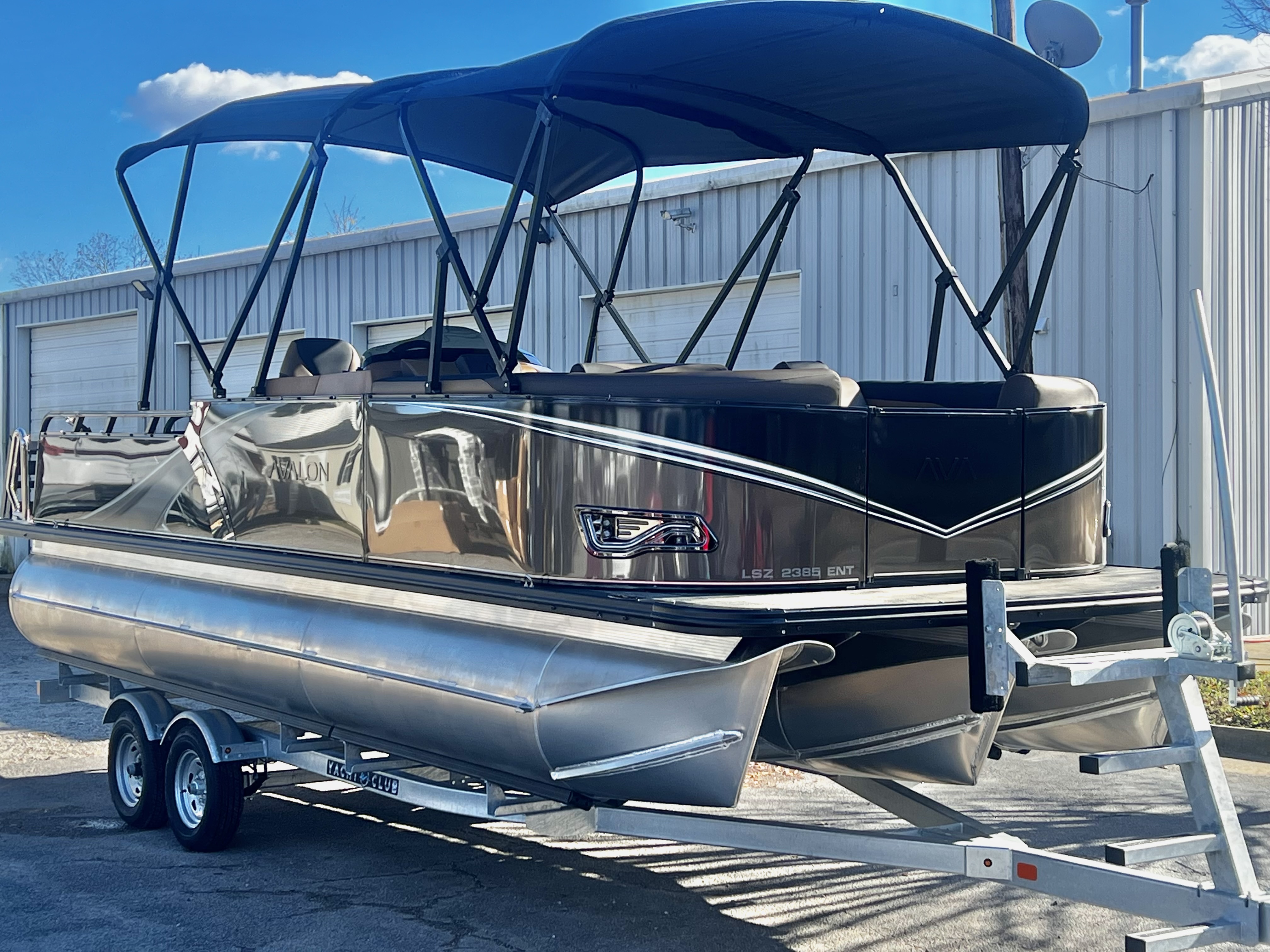 2026 Avalon LSZ 23' Entertainer Triple-Toon - IN STOCK - $70,458