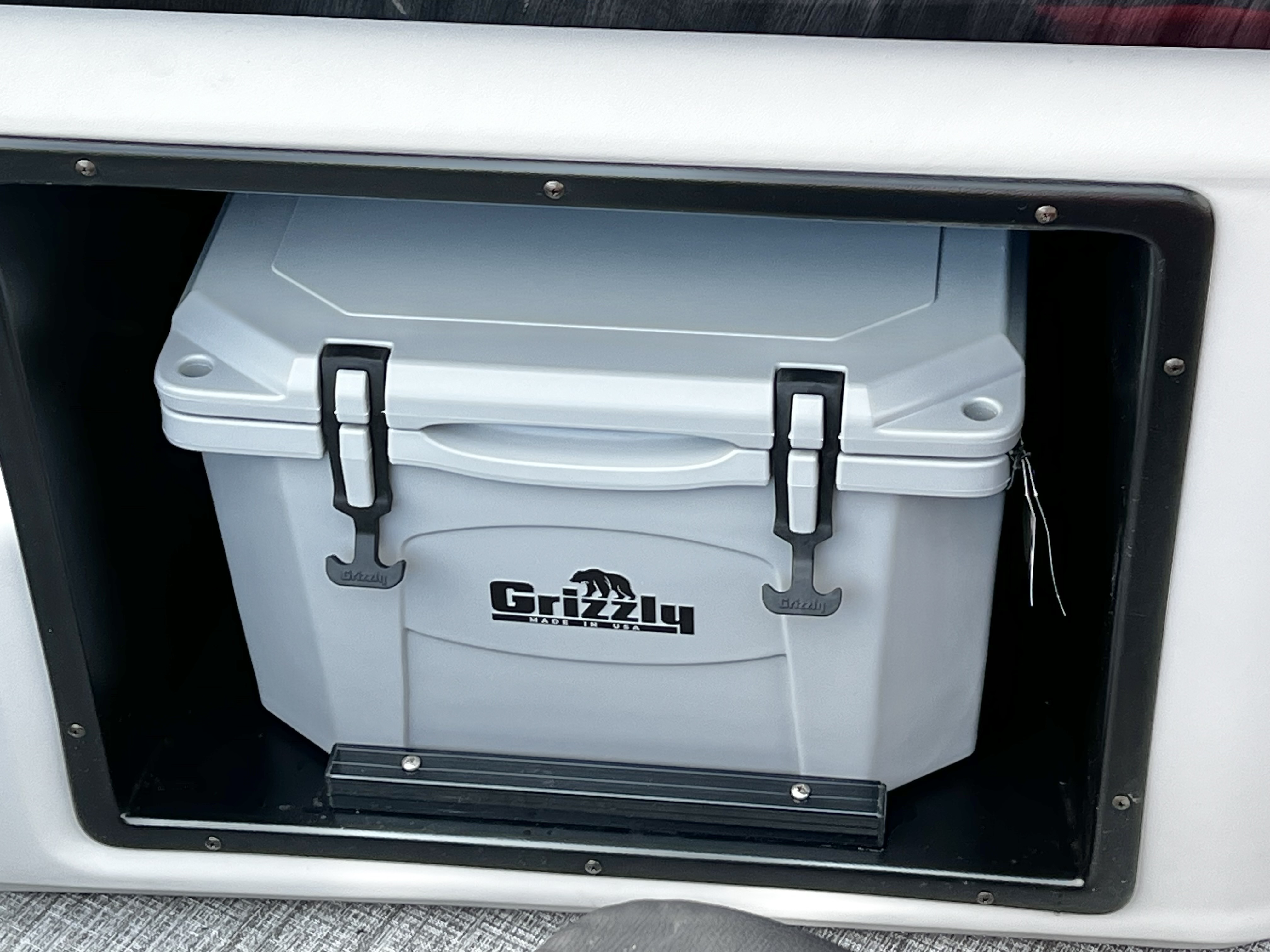 2026 Avalon LSZ 23' Elite Windshield Triple-Toon - IN STOCK - $81,190